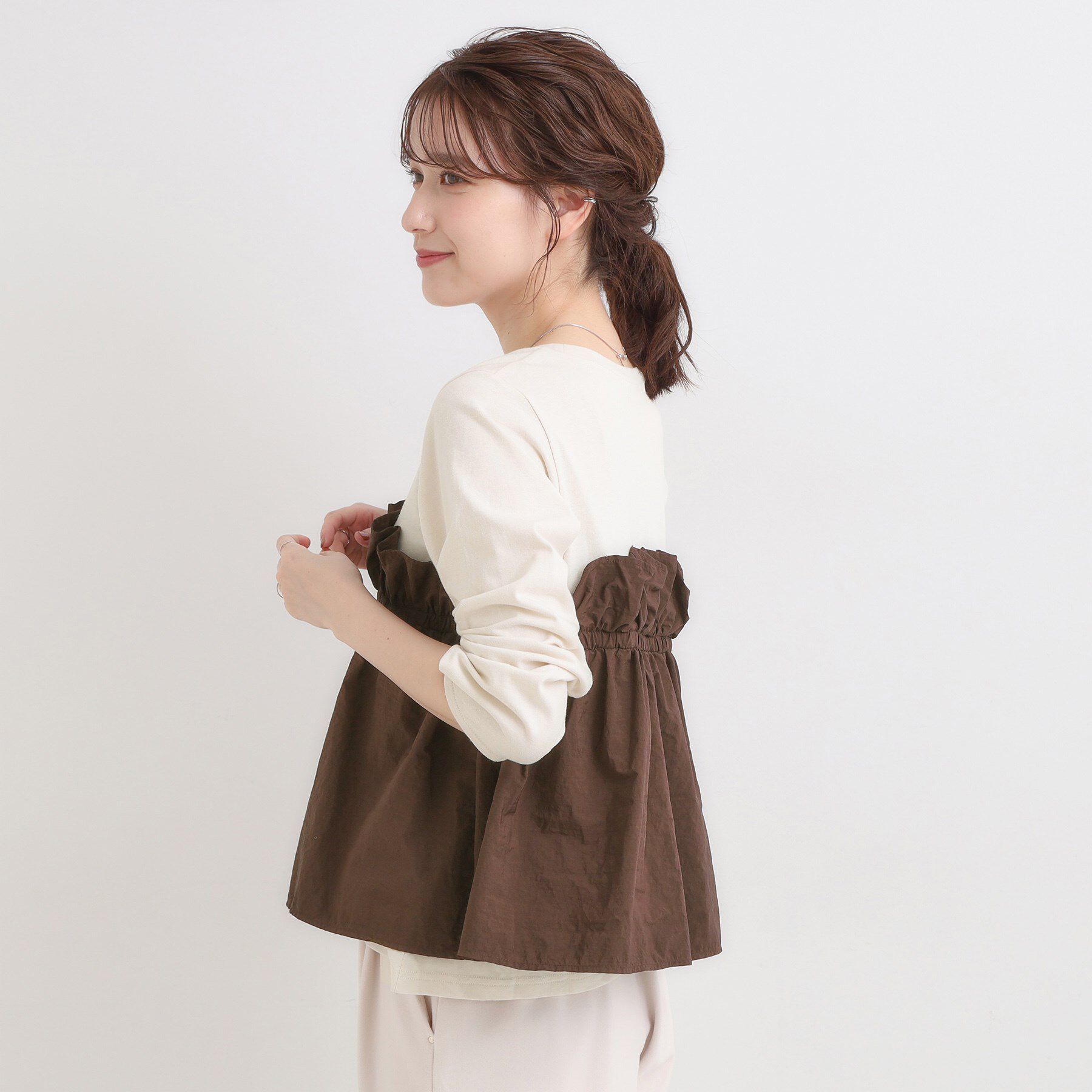 SHOO･LA･RUE「【洗濯機可/S-LL】1枚で華やか フリルドッキングトップス」|Tシャツ・カットソー|