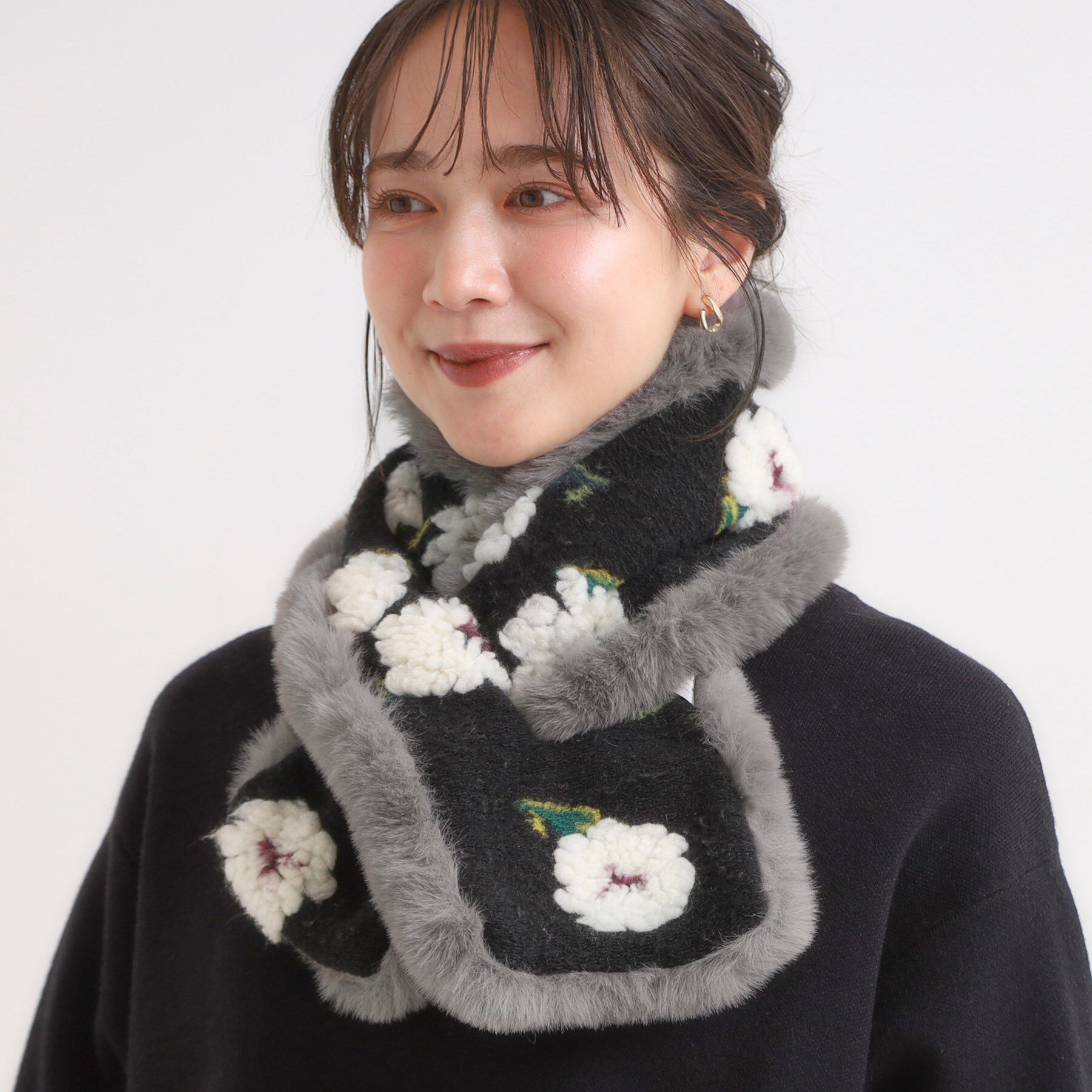 SHOO･LA･RUE「リバーシブルフラワーファーティペット」|ストール|