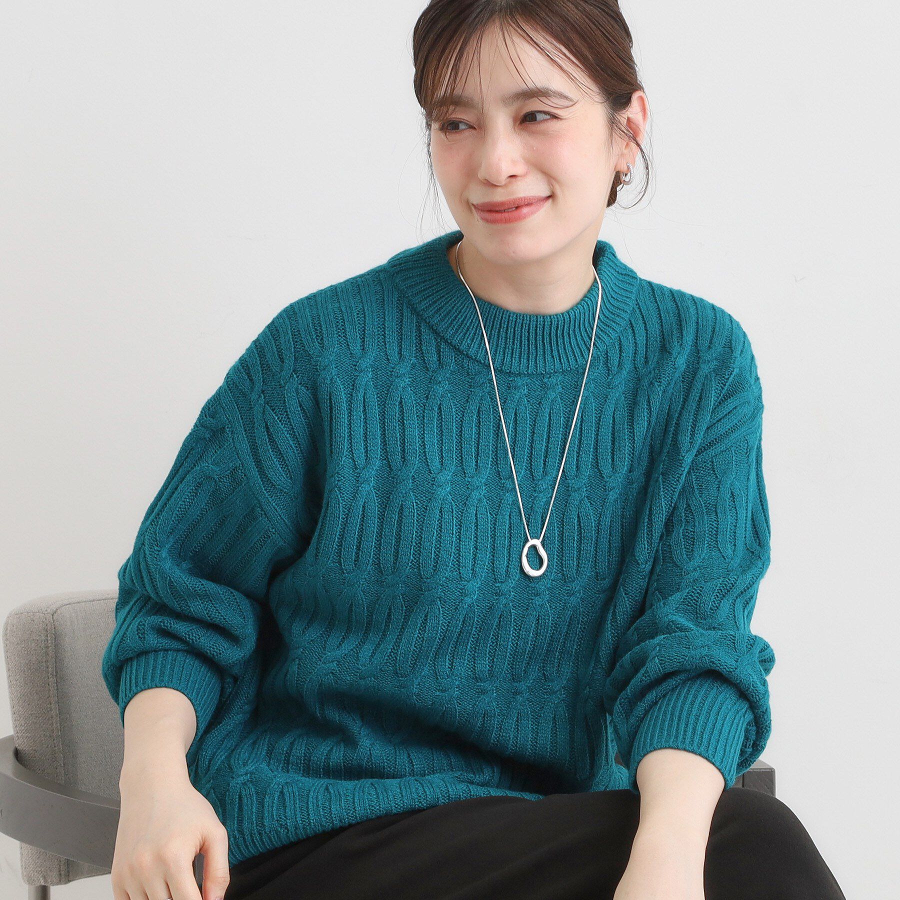 SHOO･LA･RUE「【洗濯機可／毛玉レス】シンプルケーブル柄ニット」|ニット・セーター|グリーン(022)