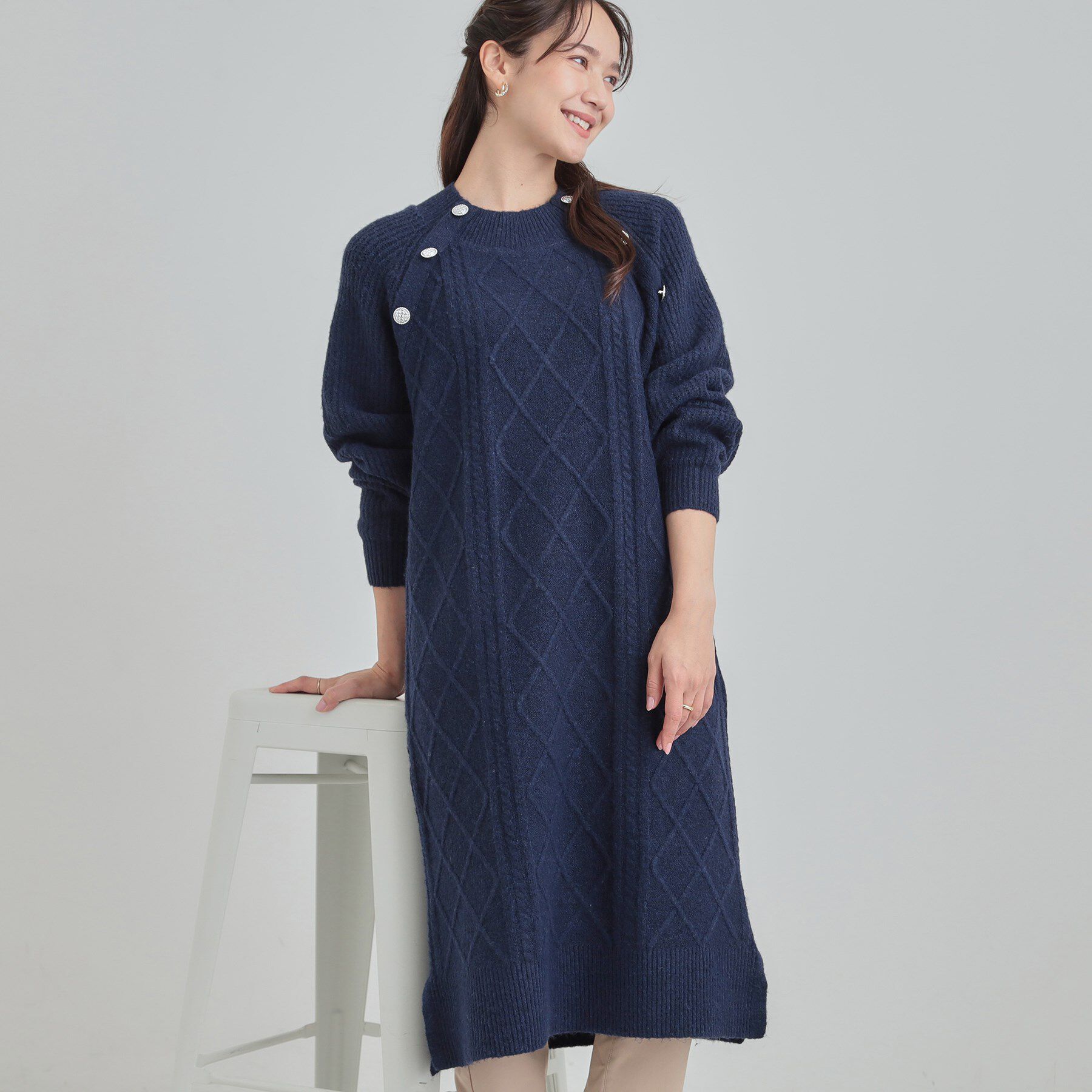 SHOO･LA･RUE「【着丈選べる】ケーブル柄ニットワンピース」|ワンピース|ネイビー(094)