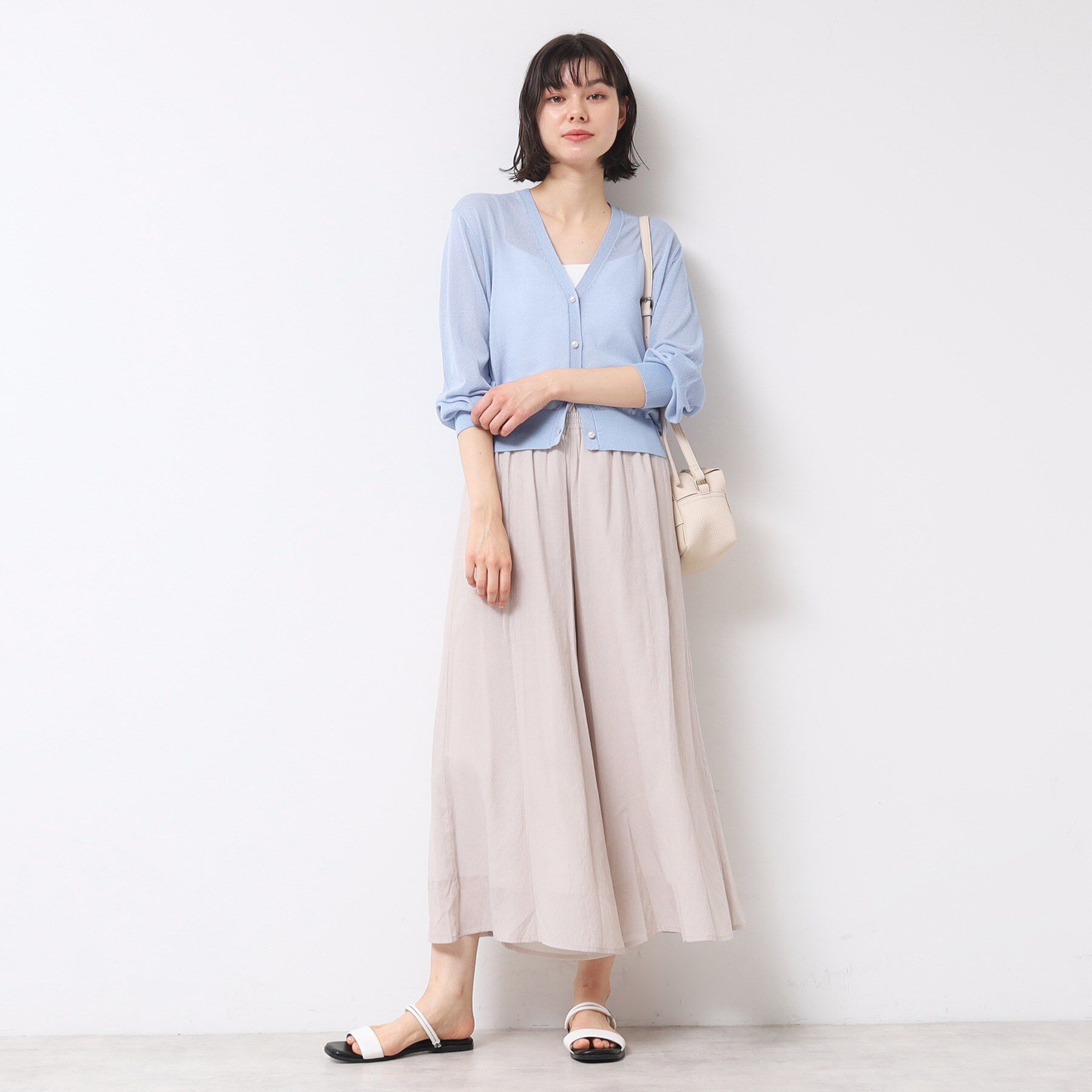 Dessin「【UVカット・洗える】パール調ボタンシアーカーディガン」|カーディガン|