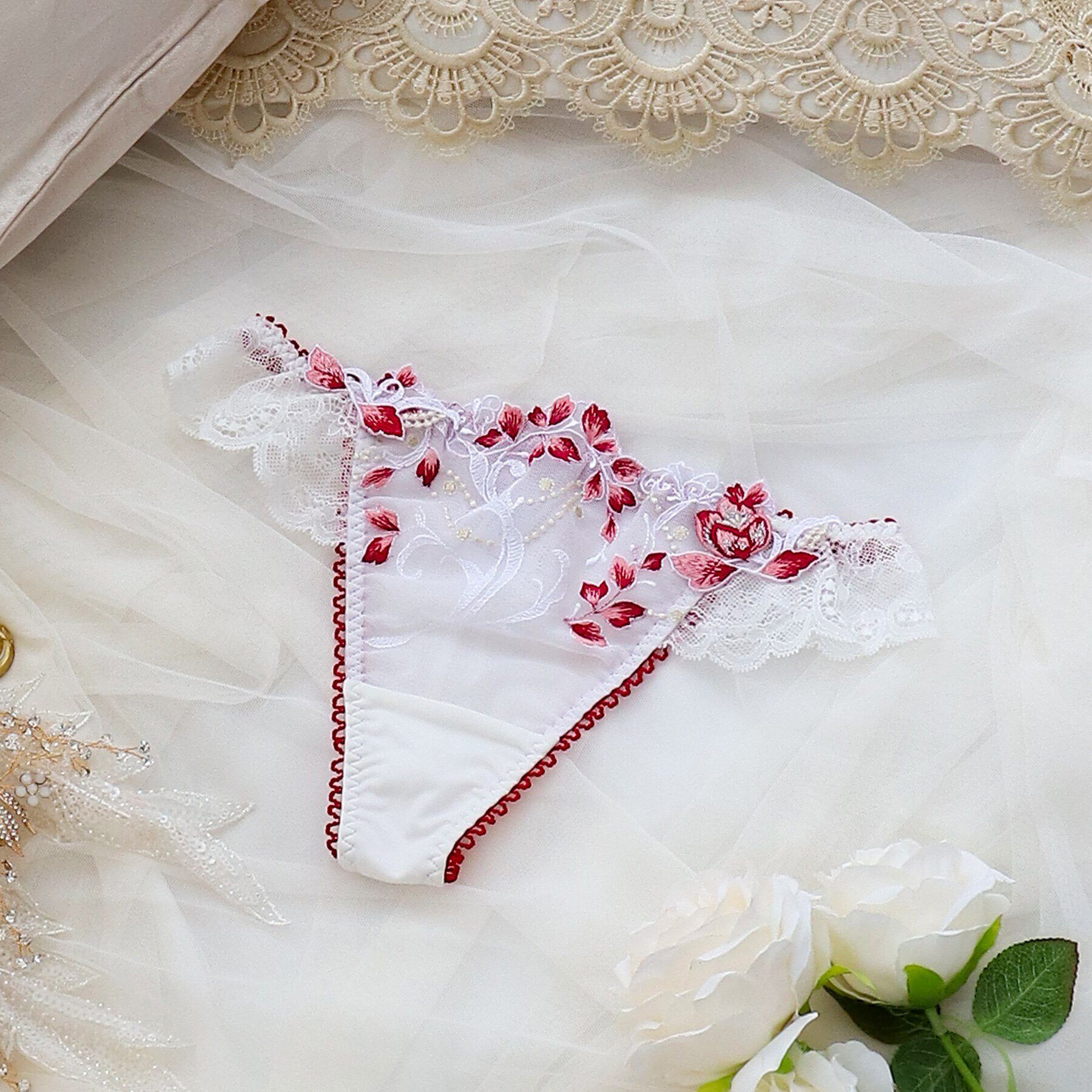 Risa Magli「アナベル Tバックショーツ」|インナー|レッド(060)