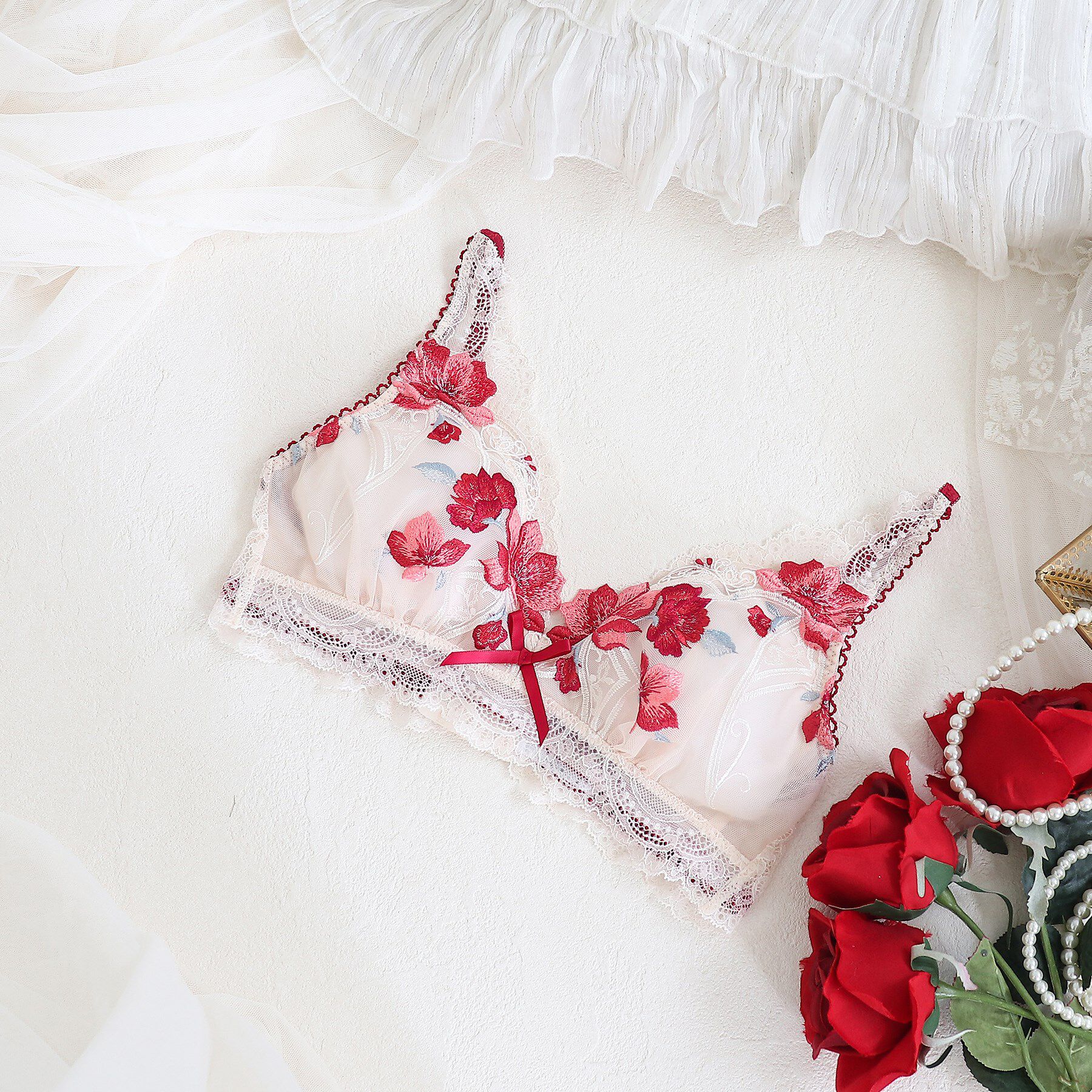 Risa Magli「セレスト ソフトブラ」|インナー|レッド(061)