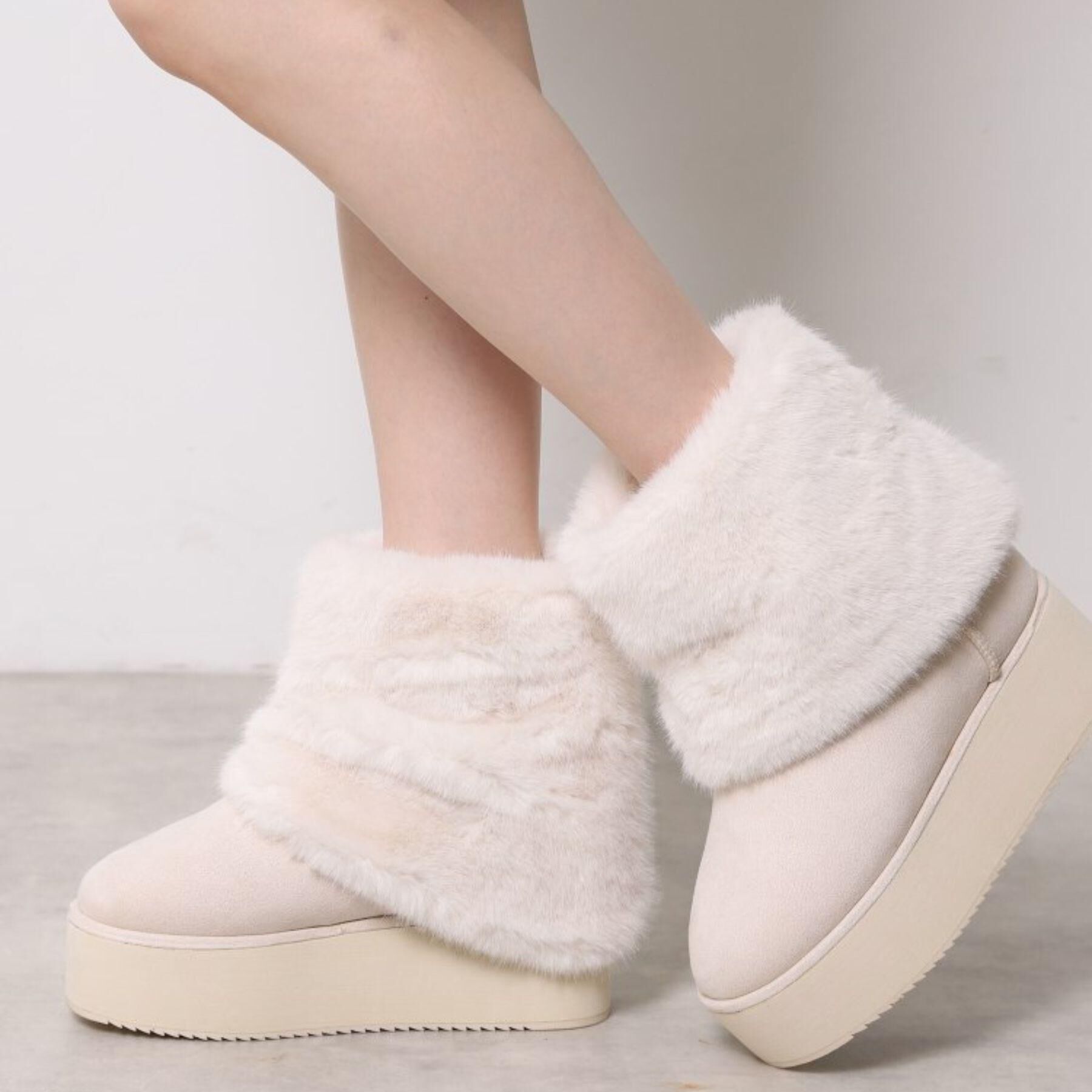 ESPERANZA「【EC先行販売】フェイクファー付き2WAYムートン調ブーツ」|ショートブーツ|