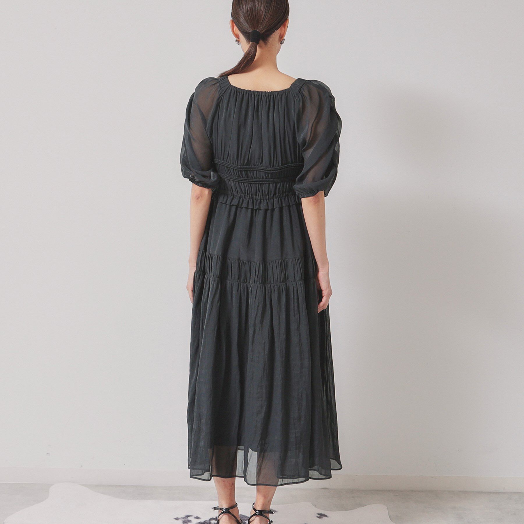 SunaUna「【パウダーシフォン／シャーリング】ロングワンピース」|ワンピース|