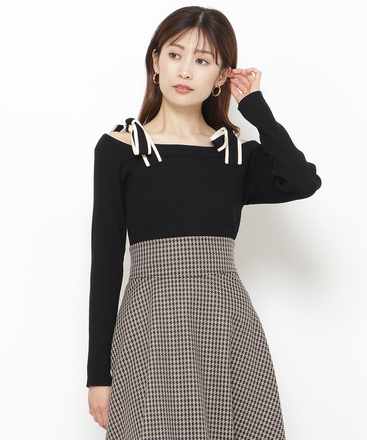 アンドクチュール「配色ショルダーリボンニットプルオーバー」|ニット・セーター|