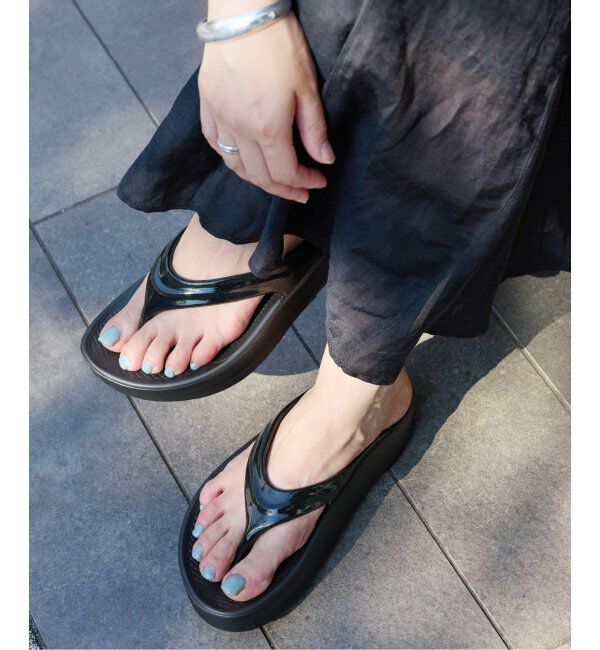 JOURNAL STANDARD「《追加》【OOFOS/ウーフォス】Oomega」|サンダル|