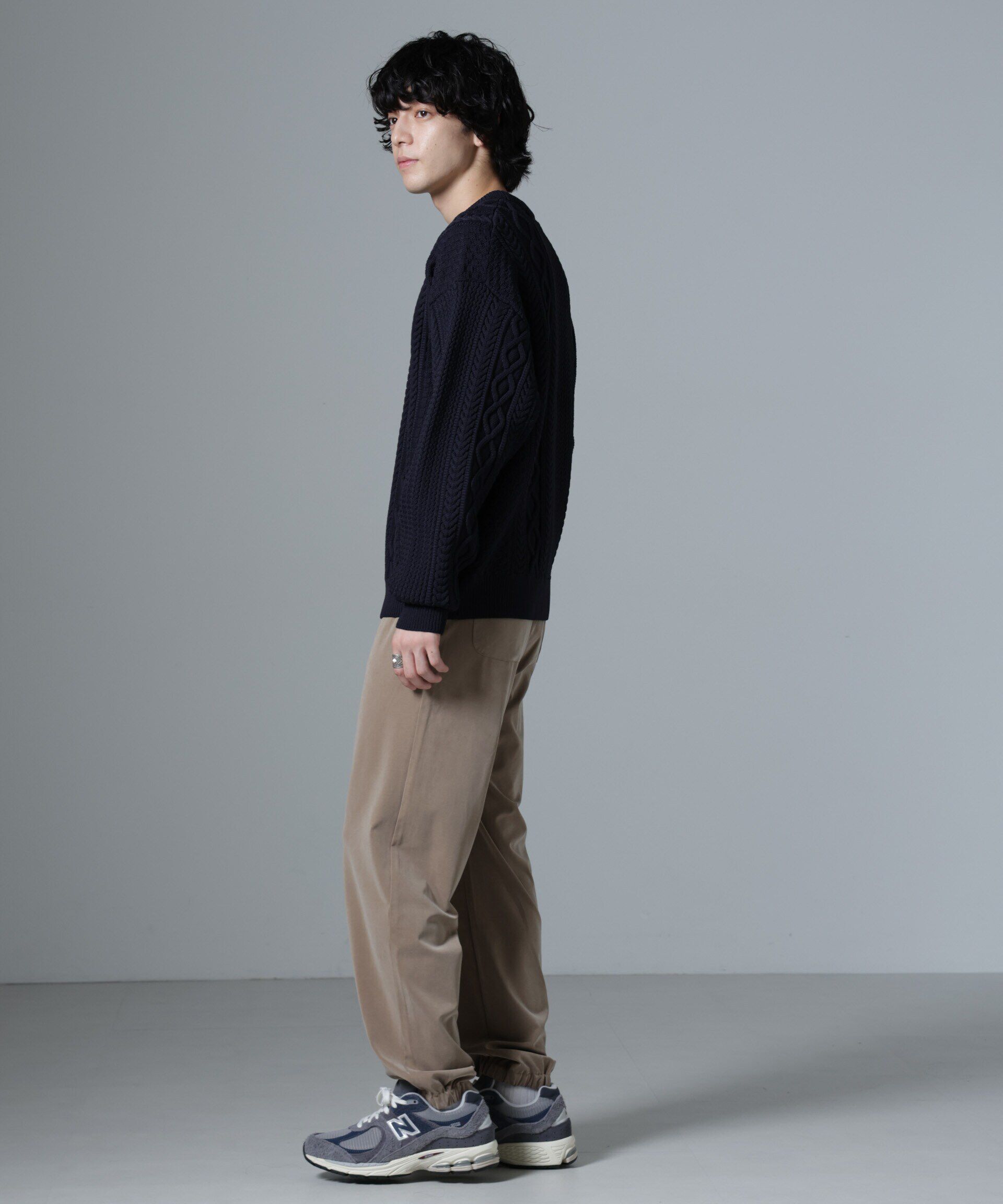 nano･universe「ヌバックライクスムースジョガーパンツ」|チノ|