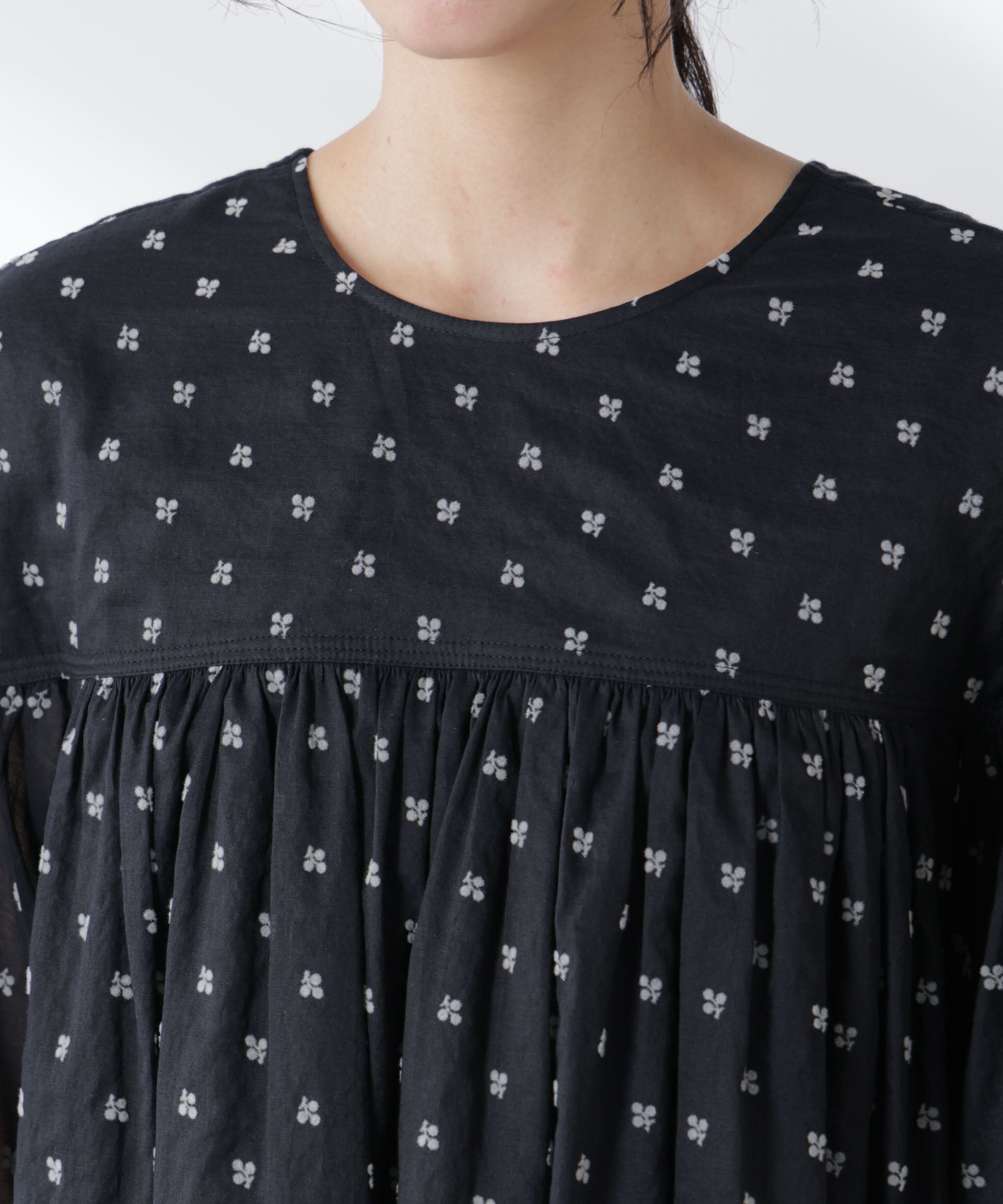 nano･universe「made in india コットンフロッキーフラワーブラウス」|シャツ・ブラウス|