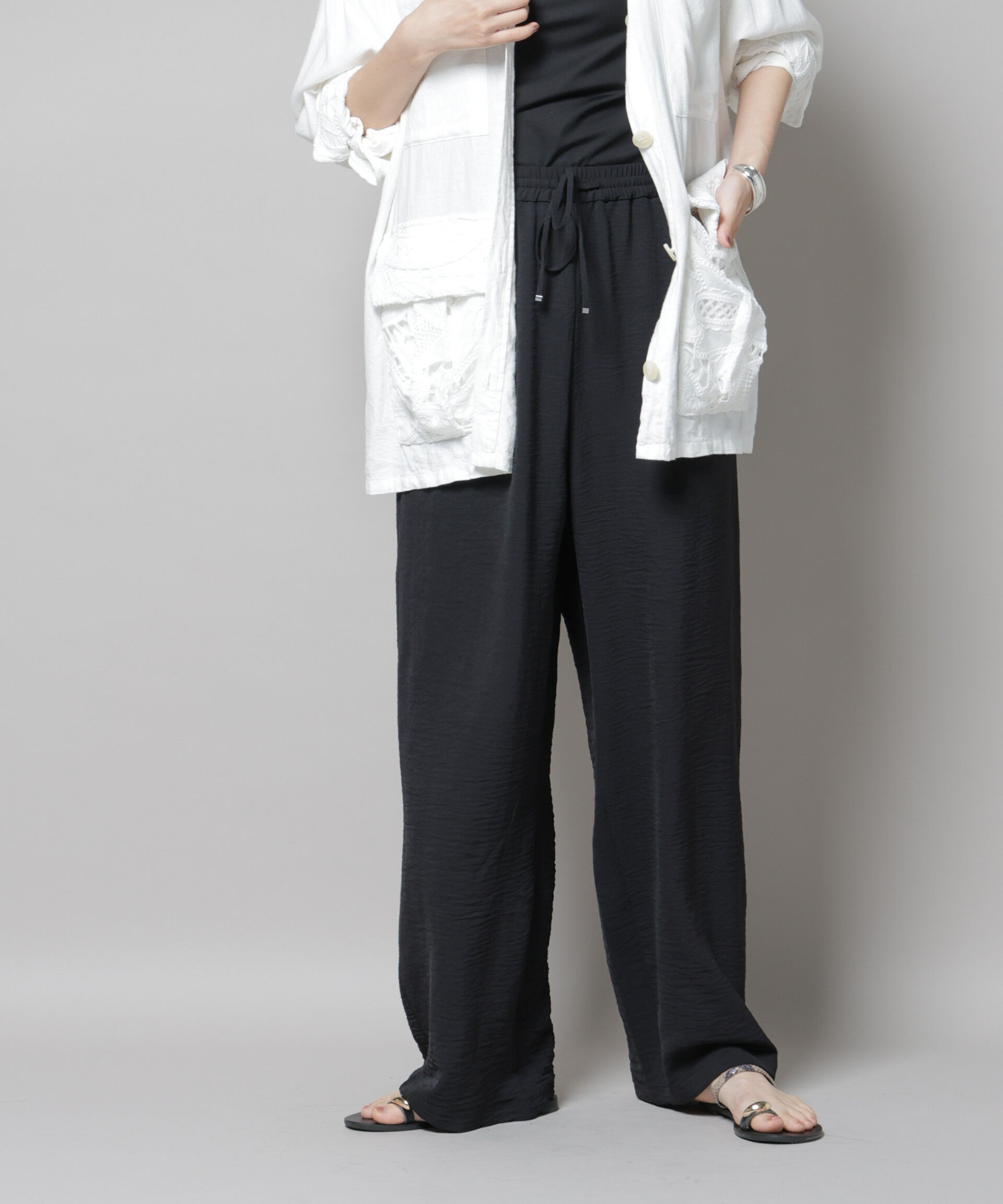 nano･universe「イージードロストワイドパンツ(セットアップ可)」|チノ|ブラック