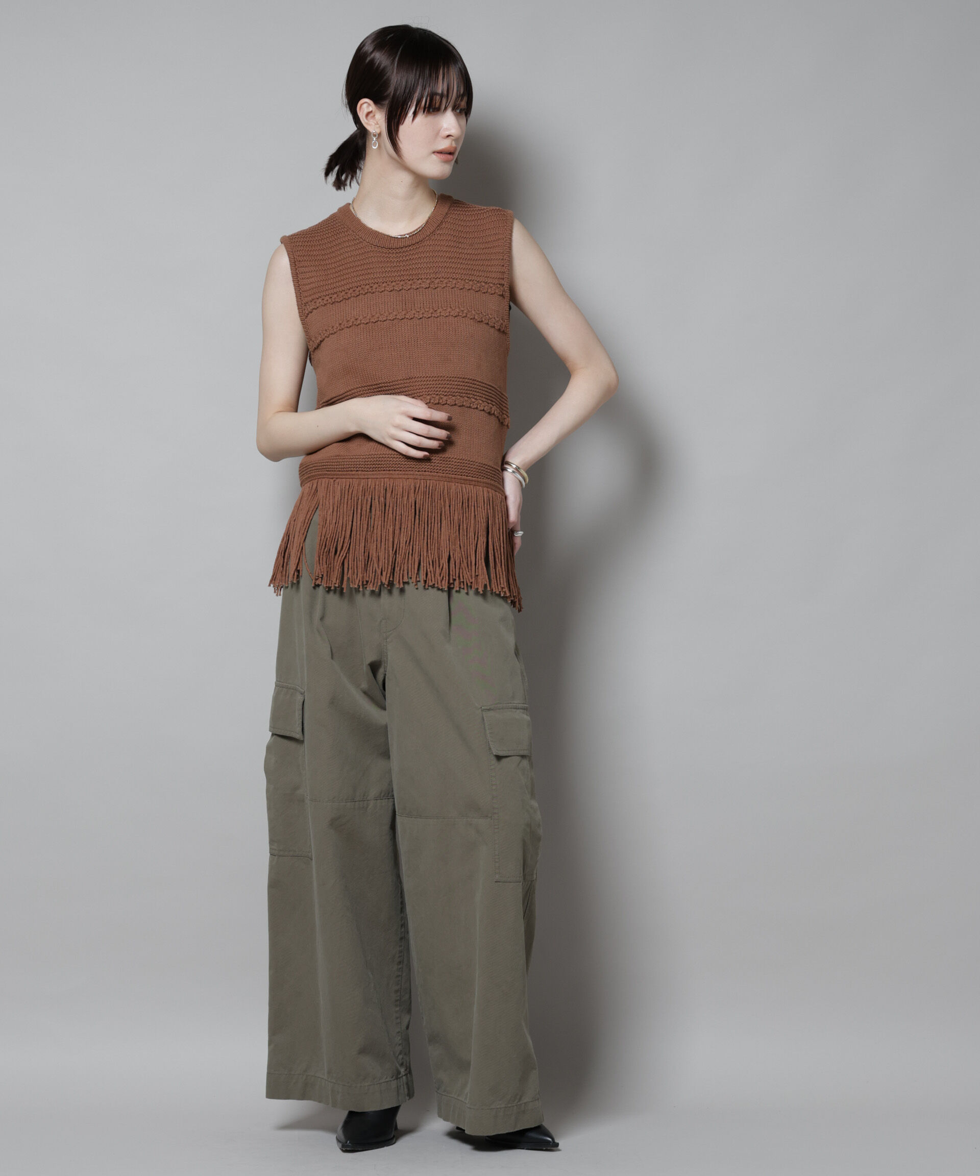 nano･universe「リリヤーンフリンジニットベスト」|ニット・セーター|