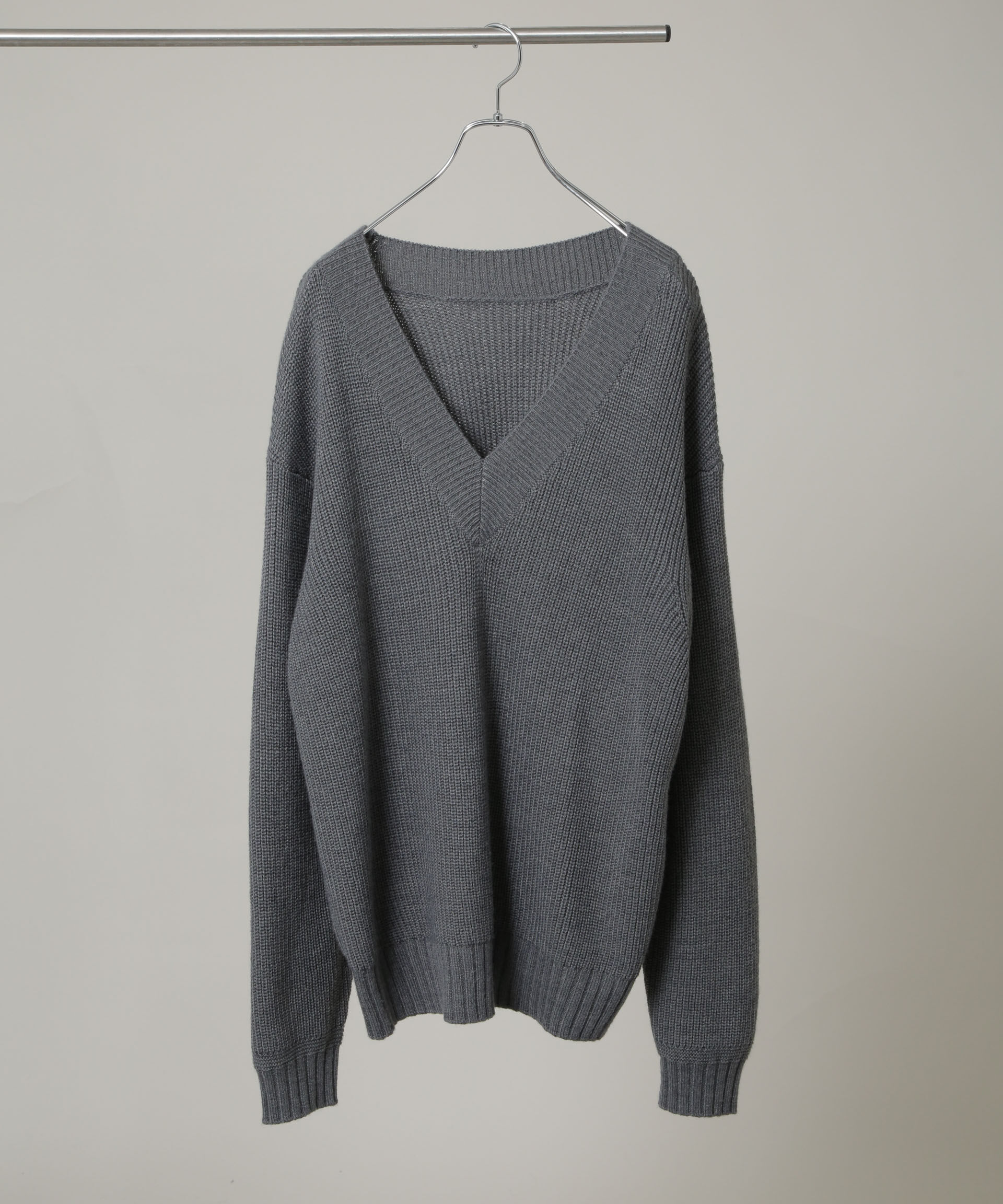 nano･universe「｢HOTEL PALACE｣  ディープVネックミドルゲージニット」|ニット・セーター|