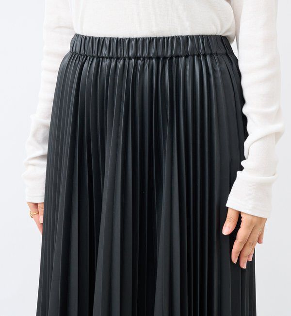  「【リバイバル/ウエストゴムで着やすい】レザーライクプリーツスカート」|スカート|