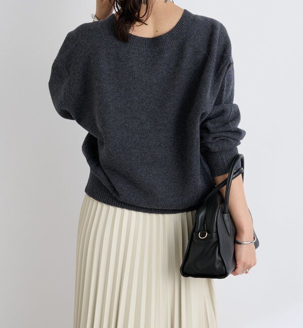  「【女性らしいデコルテライン】ウールVニット」|ニット・セーター|