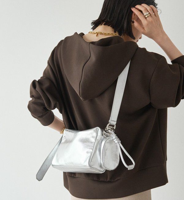  「レザースクエアショルダーバッグ」|ショルダー・メッセンジャー|