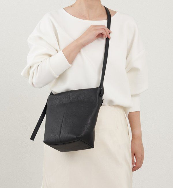  「【再値下げ】レザーミニショルダーバッグ」|ショルダー・メッセンジャー|