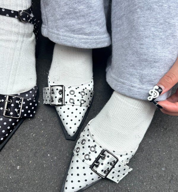  「【HiNT】 BELT STRAP MULE PUMPS」|パンプス|ホワイトその他1