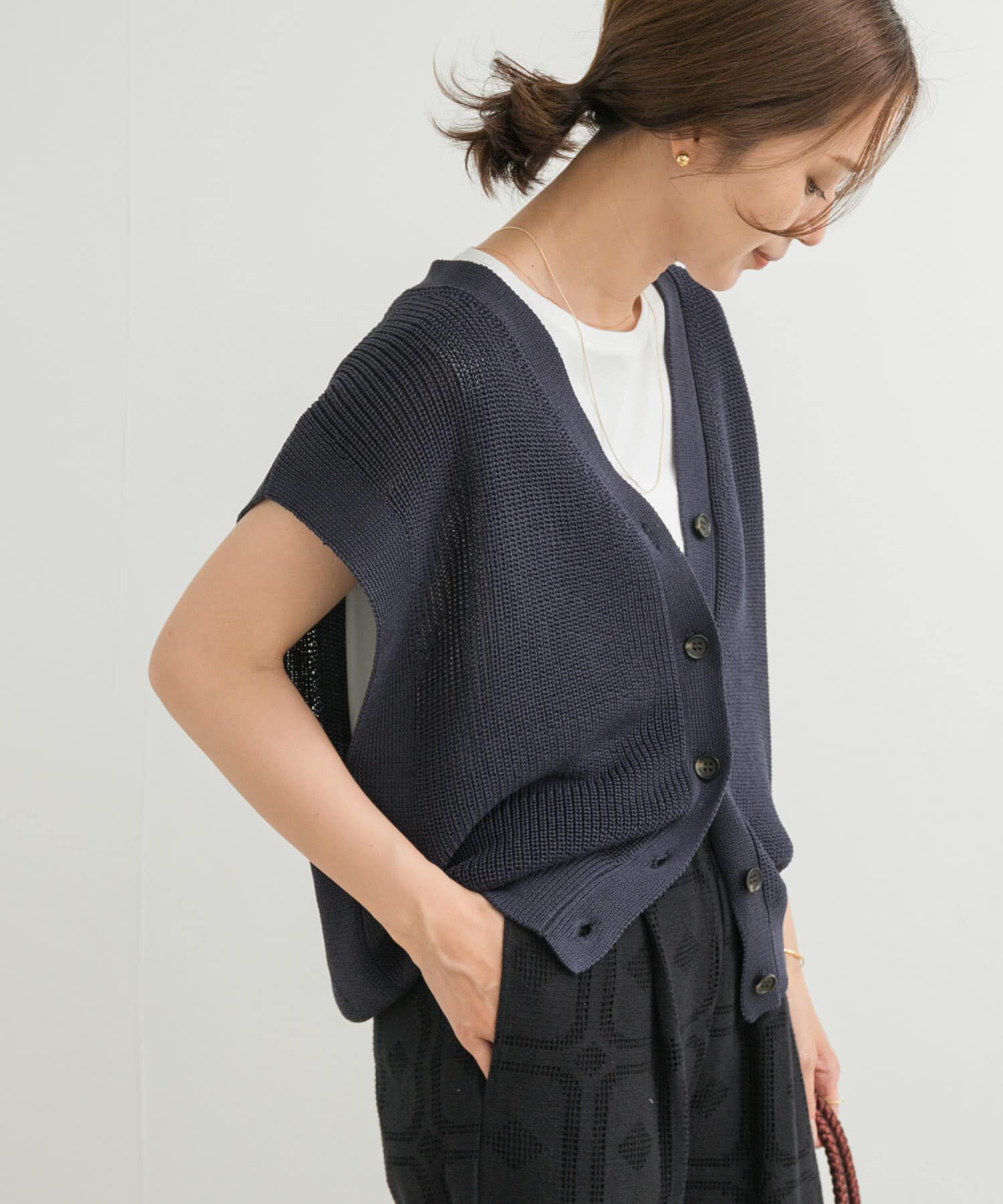 URBAN RESEARCH DOORS「リネンライクVネックベスト」|ベスト・ジレ|
