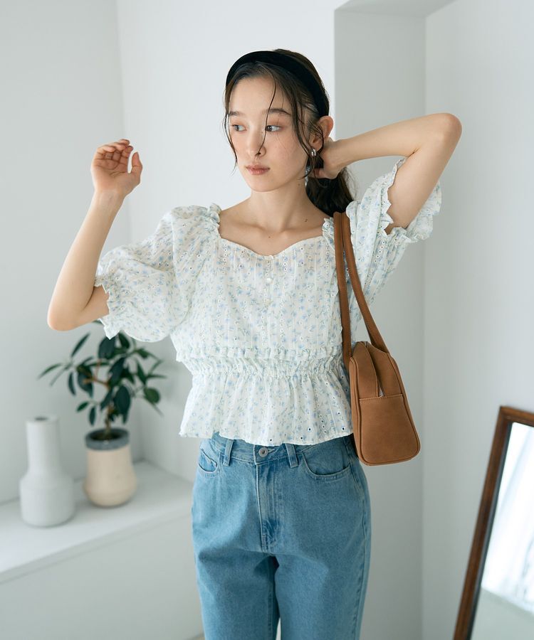 earth music&ecology「フラワー刺繍フリルヘムブラウス」|シャツ・ブラウス|