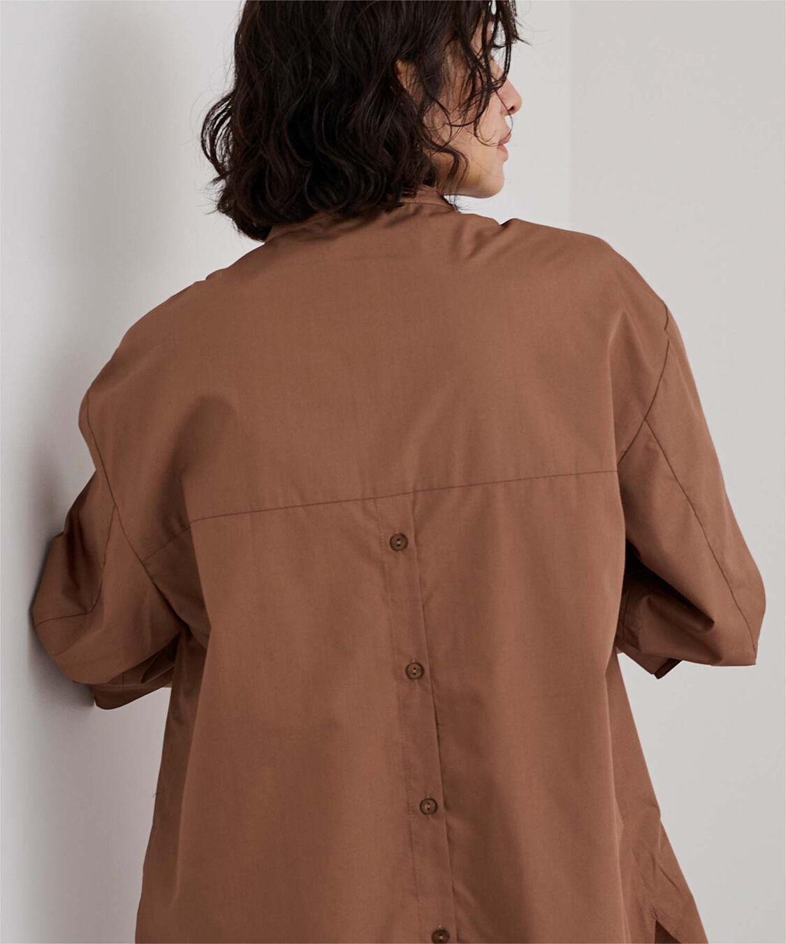ur's「釦バックスリットチュニックシャツ」|シャツ・ブラウス|
