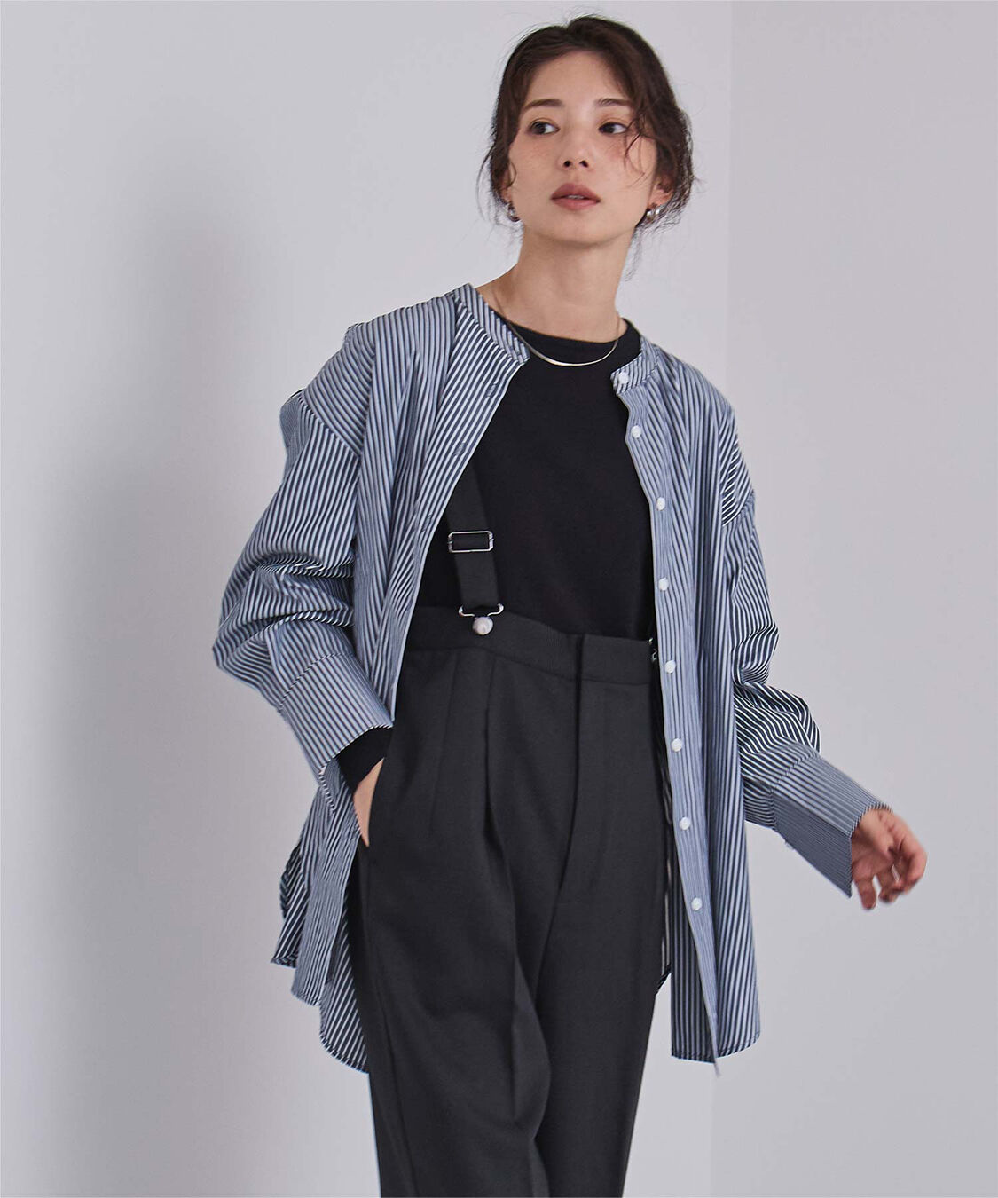 ur's「釦バックスリットチュニックシャツ」|シャツ・ブラウス|ストライプ/ネイビー