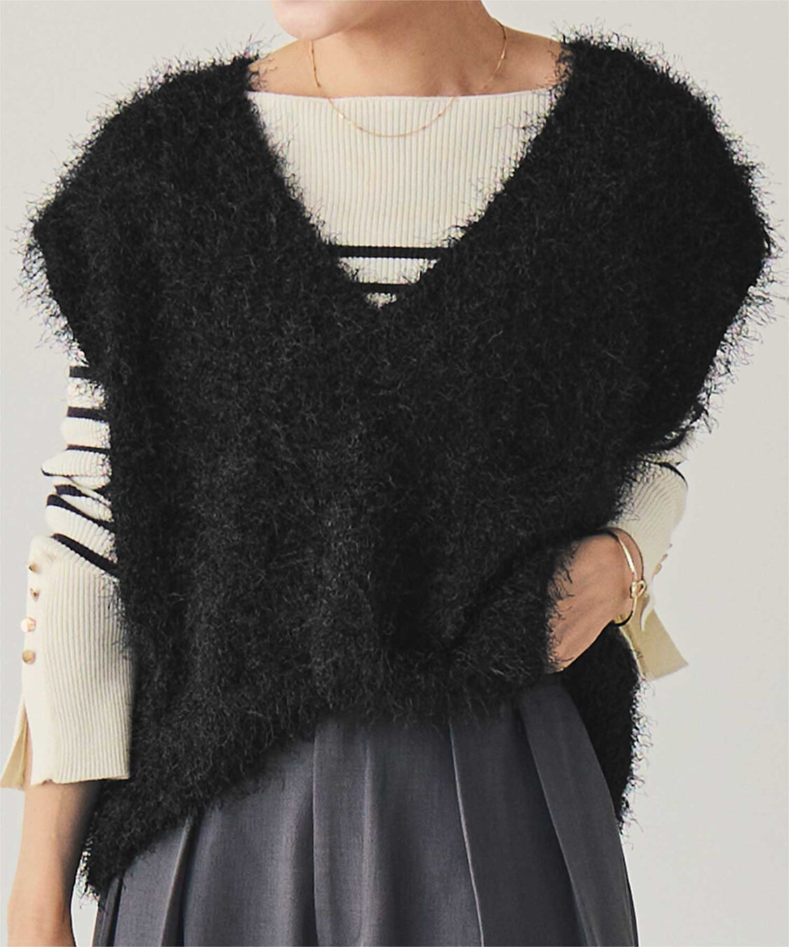 titivate「前後2wayVネックシャギーニットベスト」|ニット・セーター|ブラック