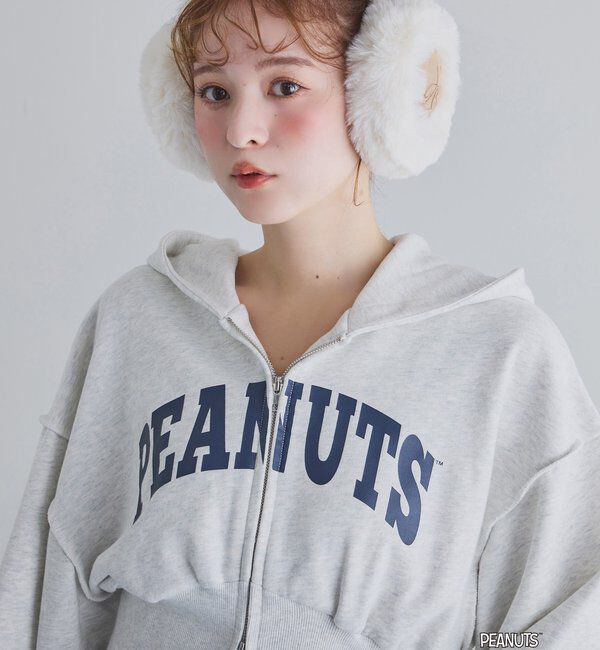  「【PEANUTSコラボ】スヌーピー刺繍入りパーカー」|パーカー|