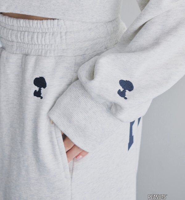  「【PEANUTSコラボ】スヌーピー刺繍入りパーカー」|パーカー|