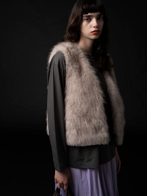 Te chichi「ショートファーベスト《2025winter catalog item》」|ダウンベスト・ベスト|