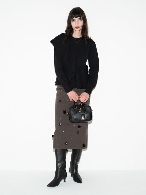 Te chichi「アシンメトリーフリルニット《2025winter catalog item》」|ニット・セーター|