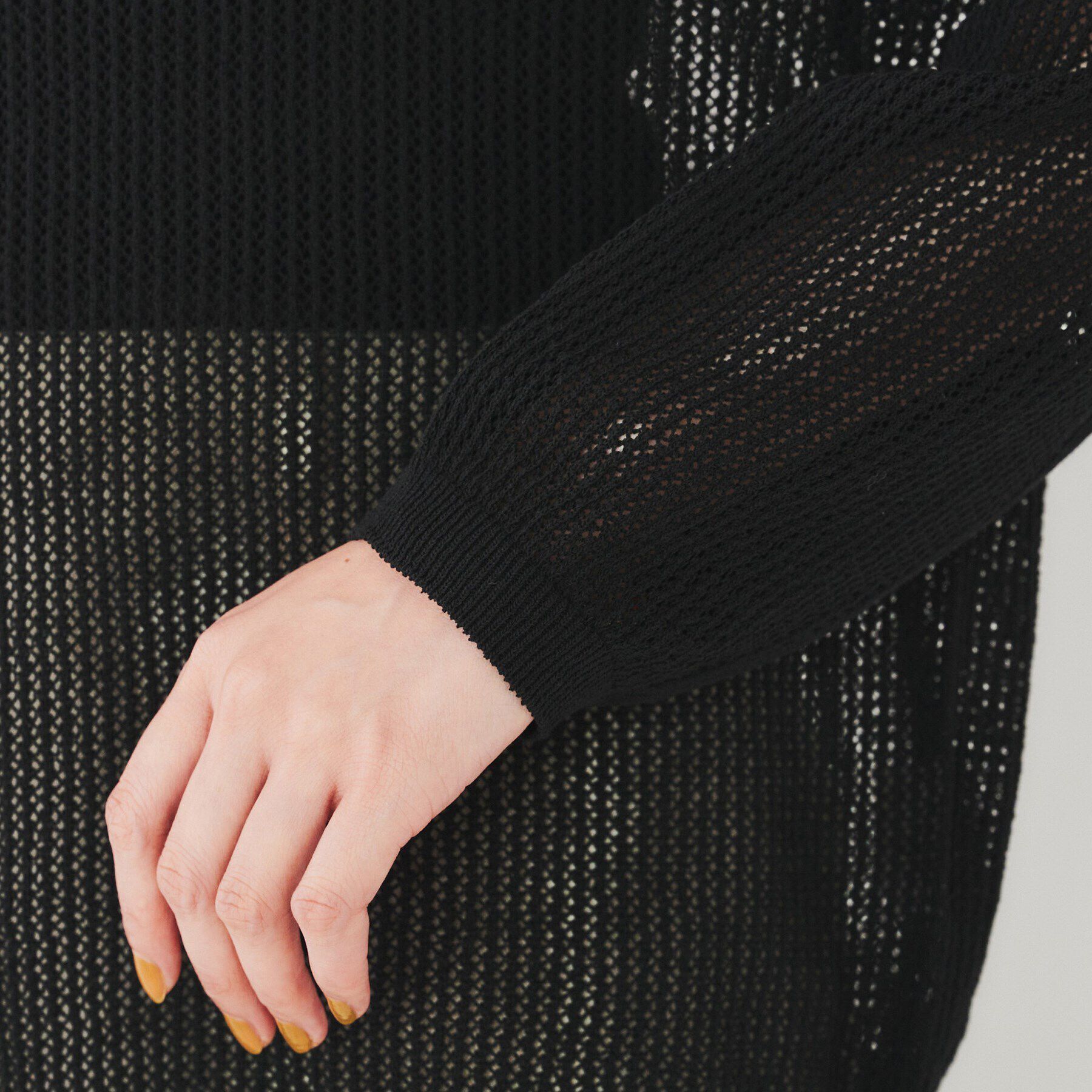 UNTITLED「【ストレッチ/程よい肌見せ】ハイゲージメッシュニット」|ニット・セーター|