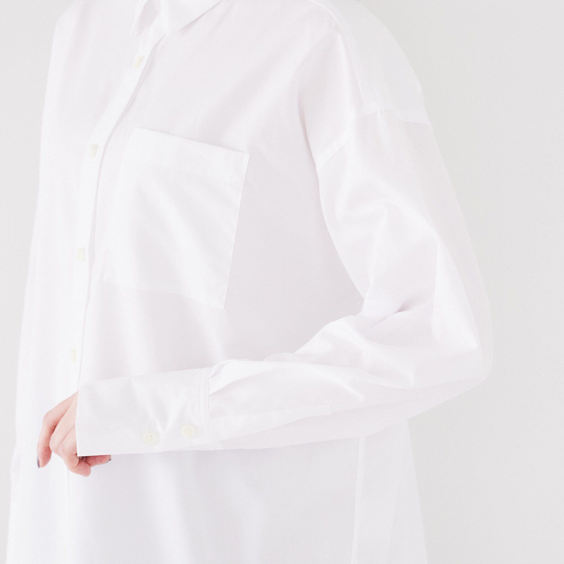 UNTITLED「【ニットと重ね着にもおすすめ！】ワイドシルエットシャツ」|シャツ・ブラウス|