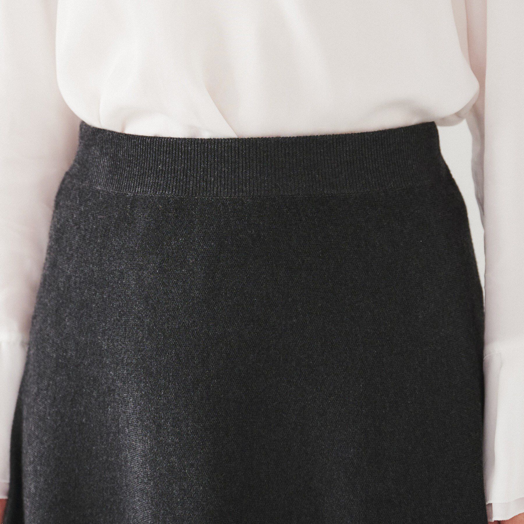 UNTITLED「【セットアップ可能/スウェットライク】セミフレアニットスカート」|スカート|