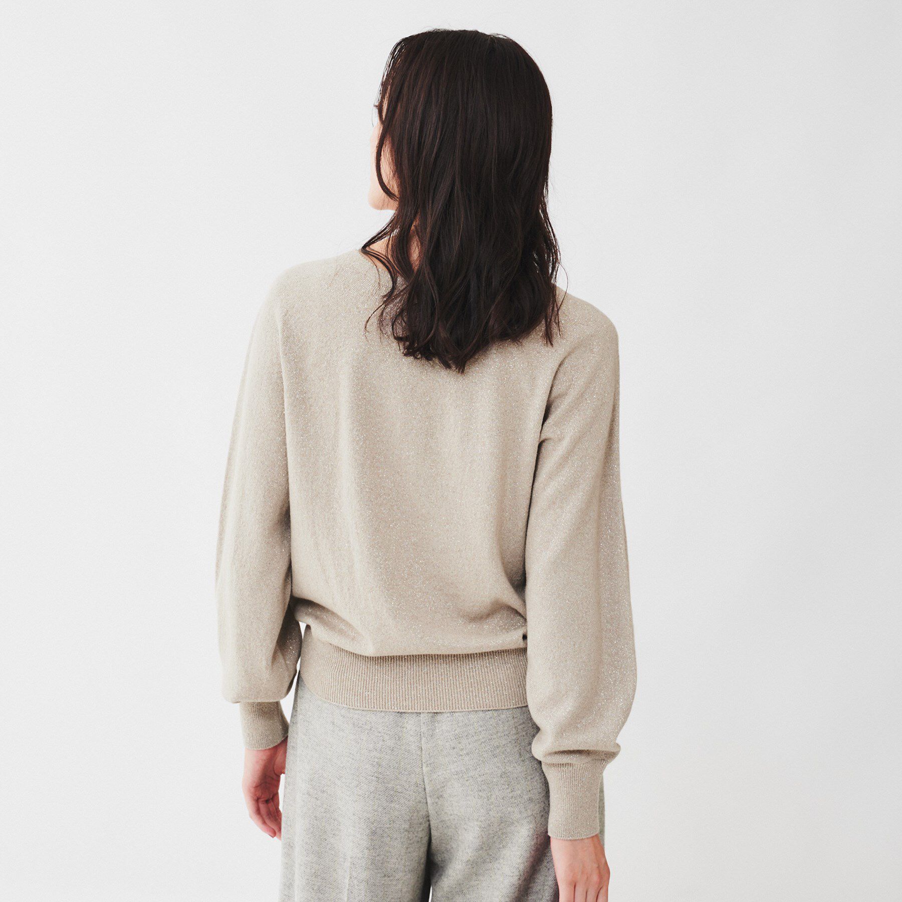 UNTITLED「【日本製/オンオフ使える】ラメ混パフスリーブプルオーバーニット」|ニット・セーター|