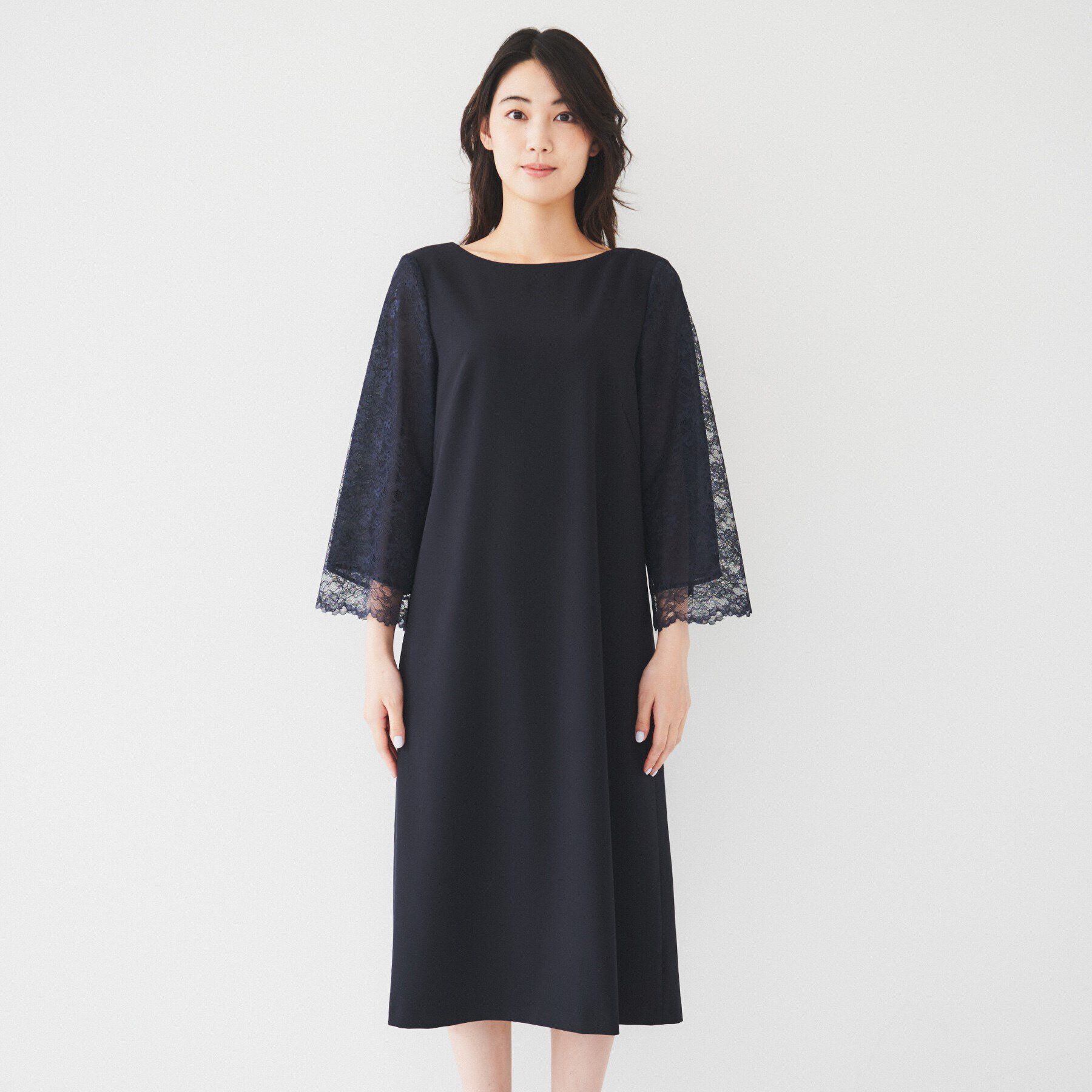 UNTITLED「【フォーマルドレス/セレモニー/オケージョン】袖レース サックワンピース」|ワンピース|