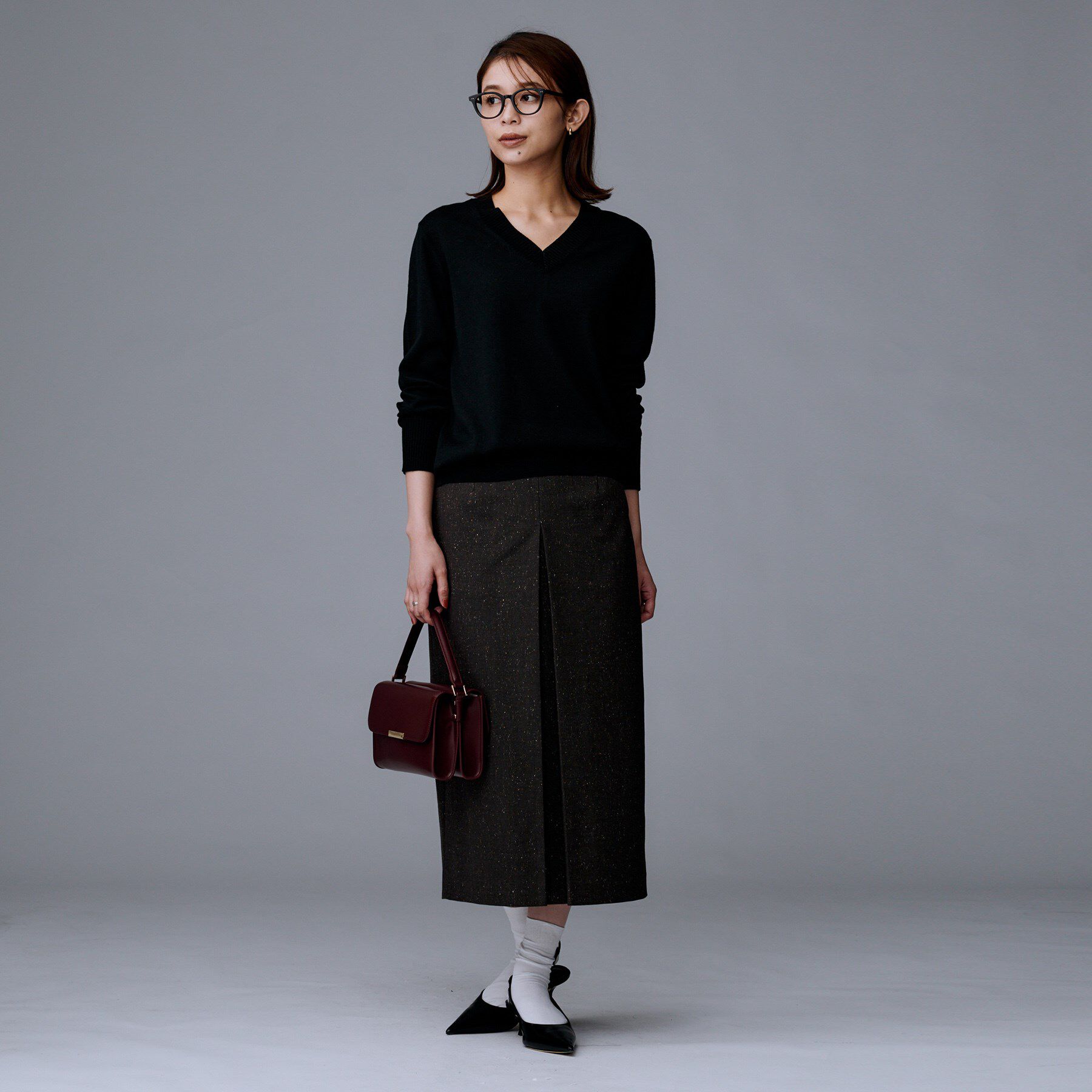 UNTITLED「【洗える/きれいめ】Vネックプルオーバーニット」|ニット・セーター|