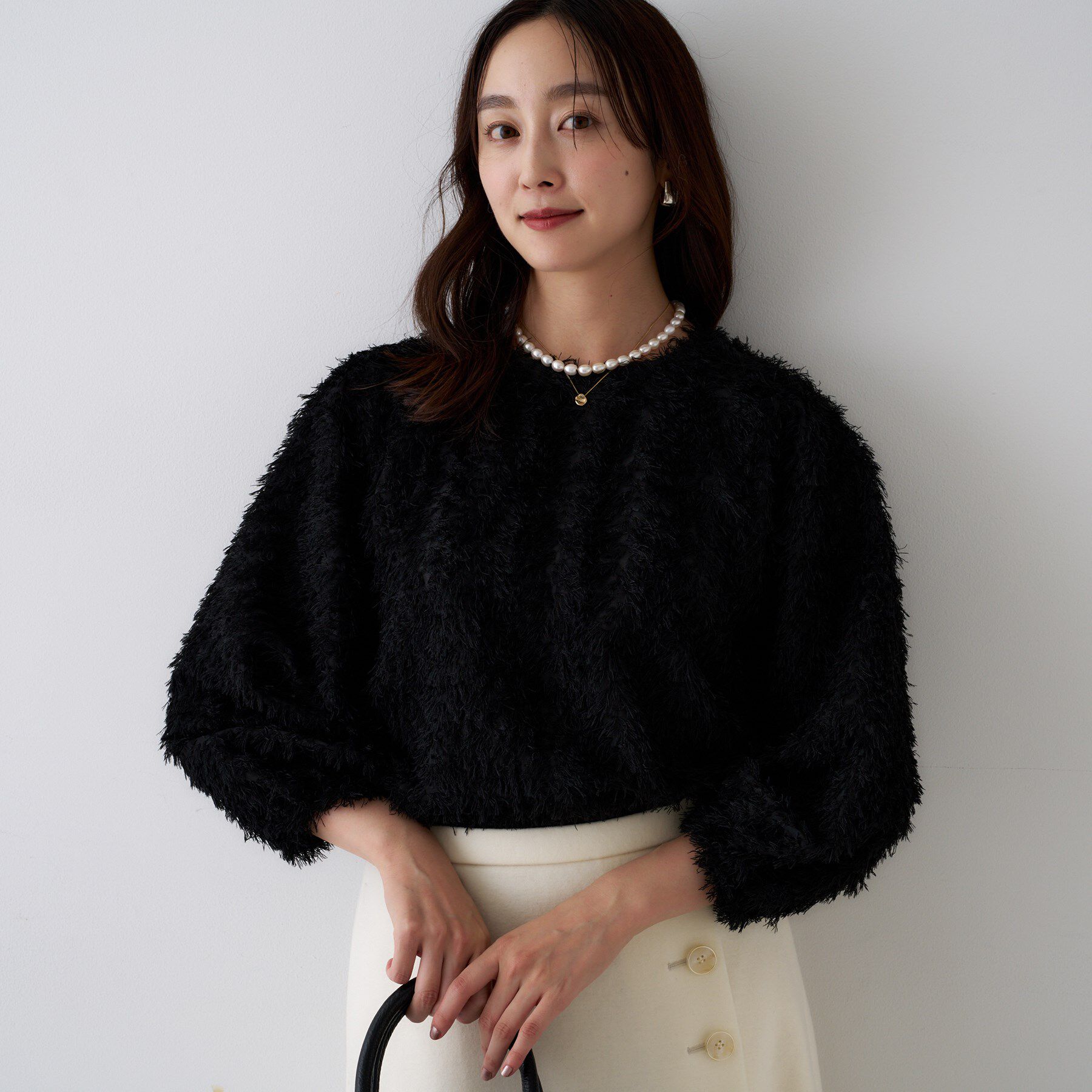 UNTITLED「【洗える/1枚で着映え】カットジャカードトップス」|シャツ・ブラウス|ブラック(019)