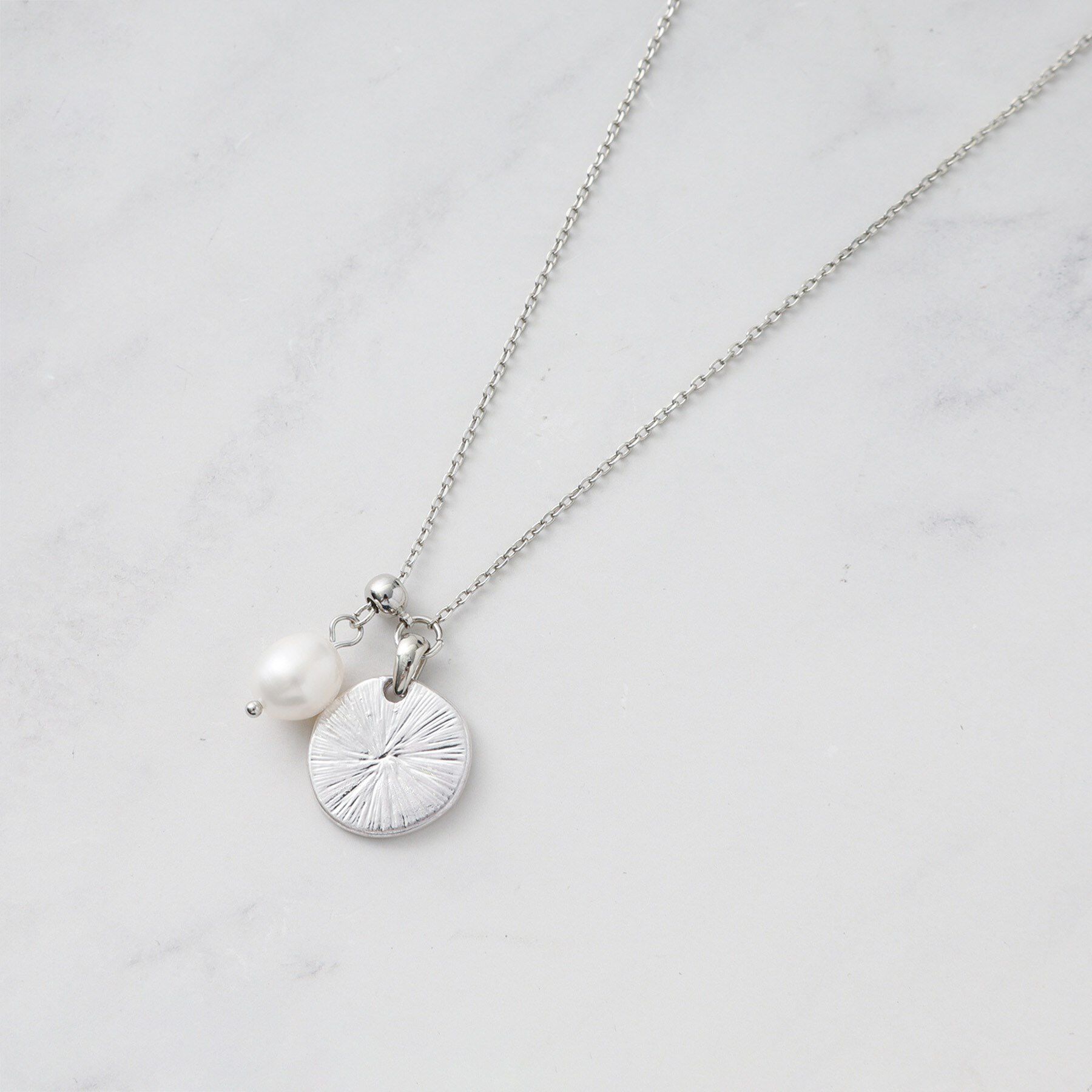 Reflect「【チェーン長さ調節可】コインパーツ&times;淡水パールネックレス」|ネックレス|