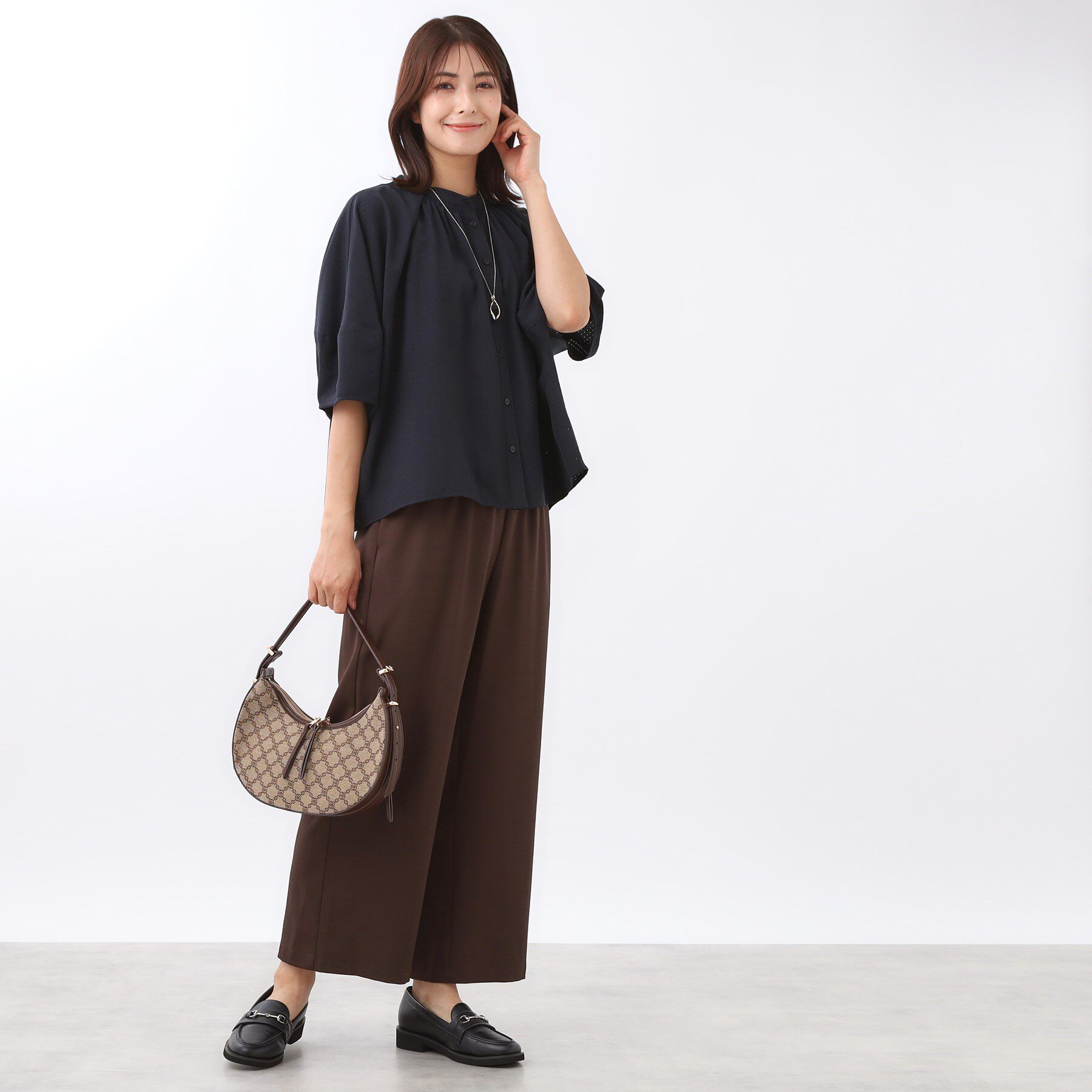 Reflect「【体型カバー／ゆったり着られる◎】バンドカラー七分袖ブラウス」|シャツ・ブラウス|