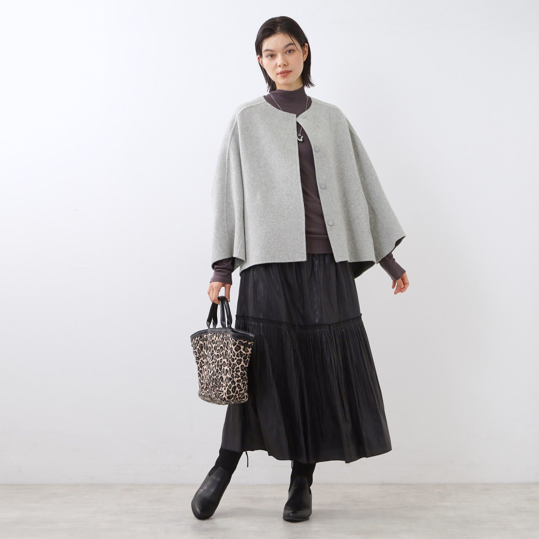 Reflect「リバー仕立てショートコート」|ノーカラーコート|