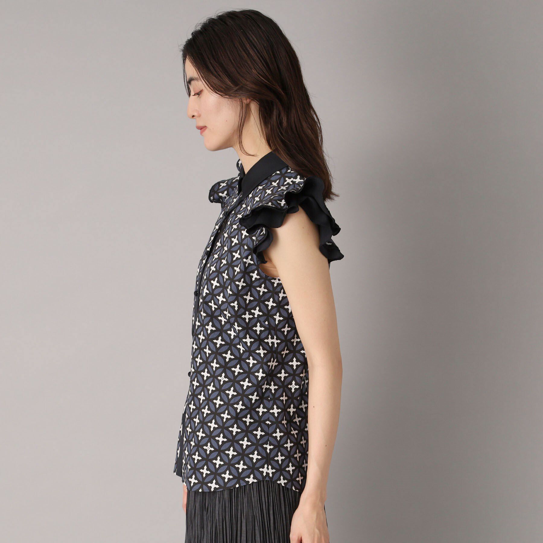 DRESSTERIOR「【大人百花春号掲載 モデル美香さん着用】オーバーラップウィングスリーブブラウス」|シャツ・ブラウス|