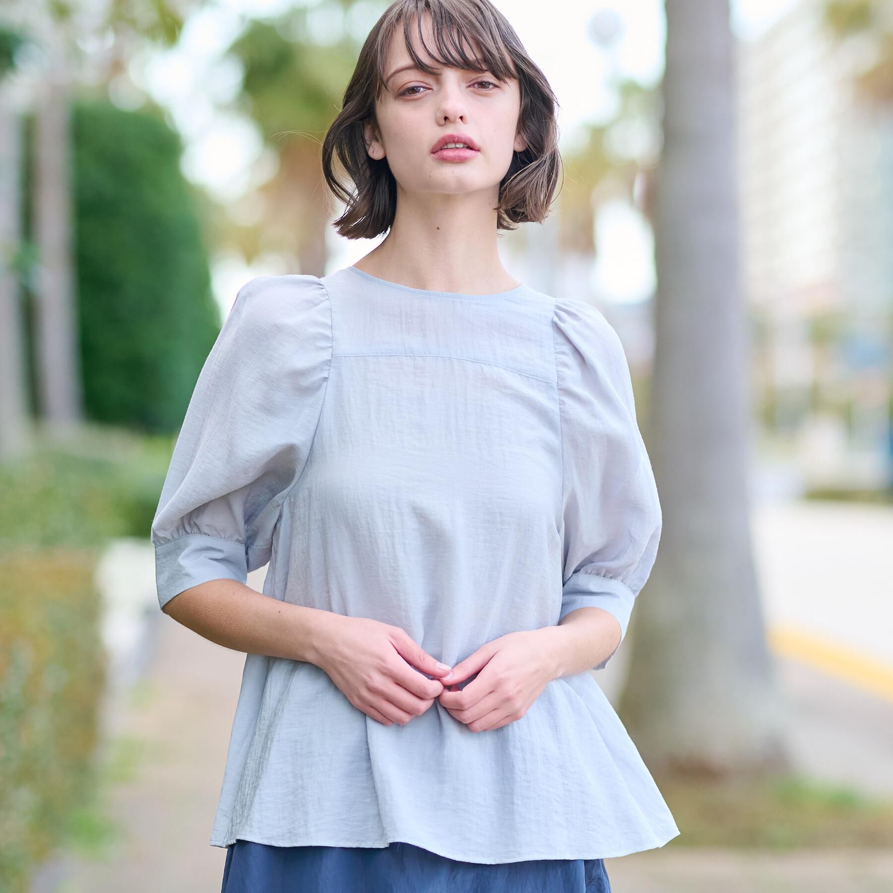 DRESSTERIOR「【洗える/清涼感】ボリュームスリーブバックジップブラウス」|シャツ・ブラウス|