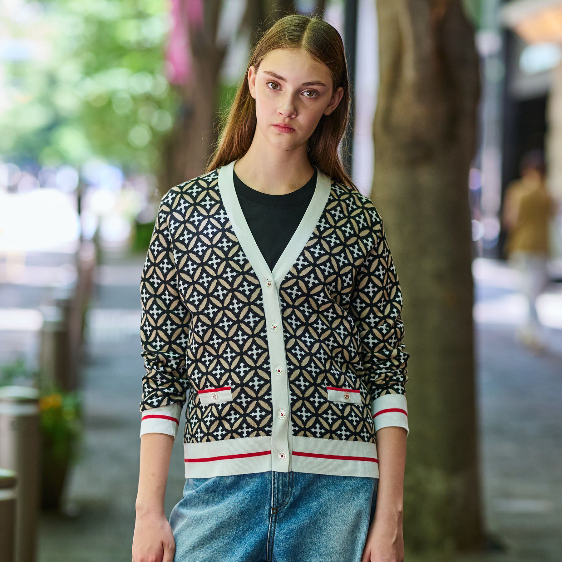 DRESSTERIOR「オーバーラップサークルVネックカーディガン」|カーディガン|