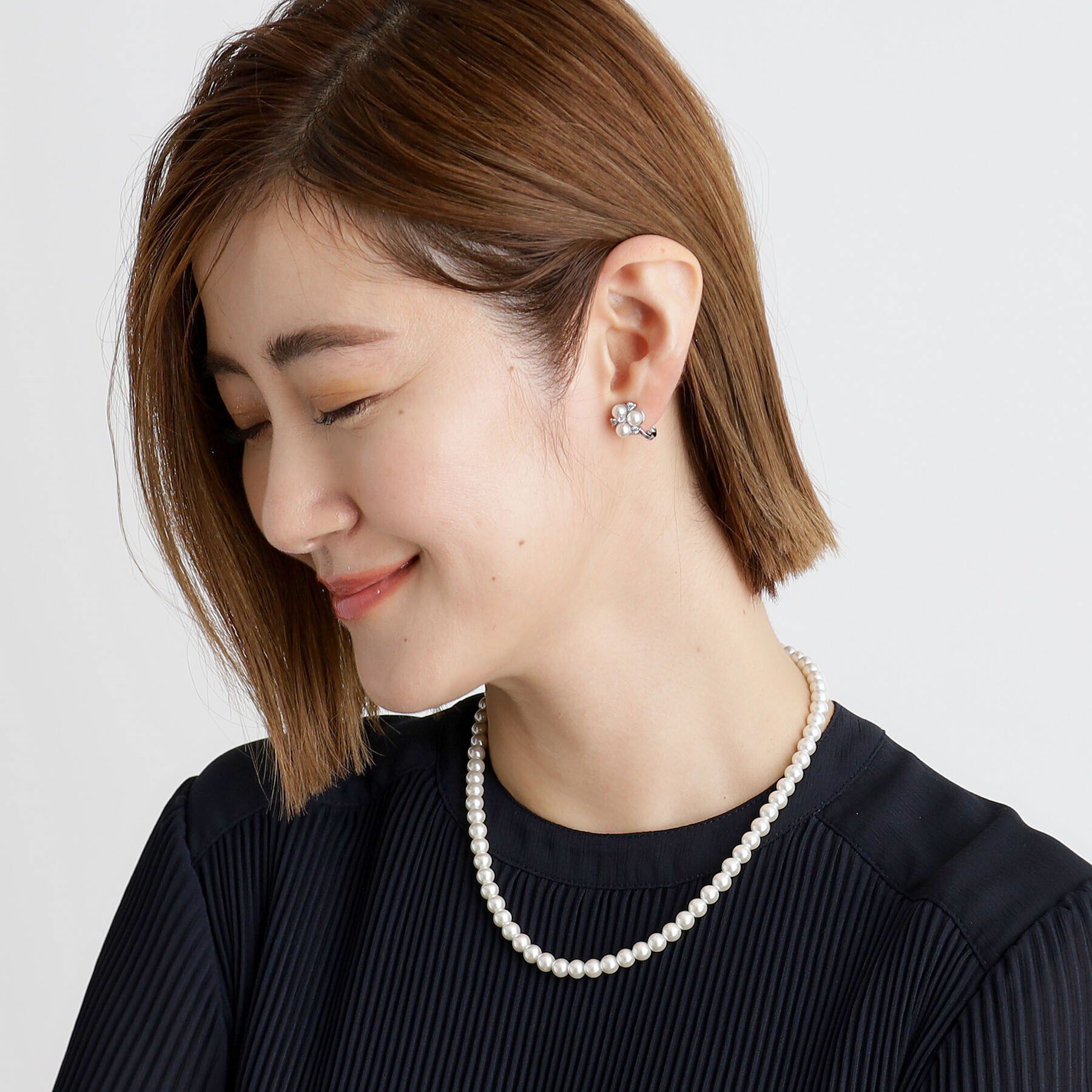 grove「痛くなりにくいパール調ビジューイヤリング【入卒対応可】」|イヤリング|