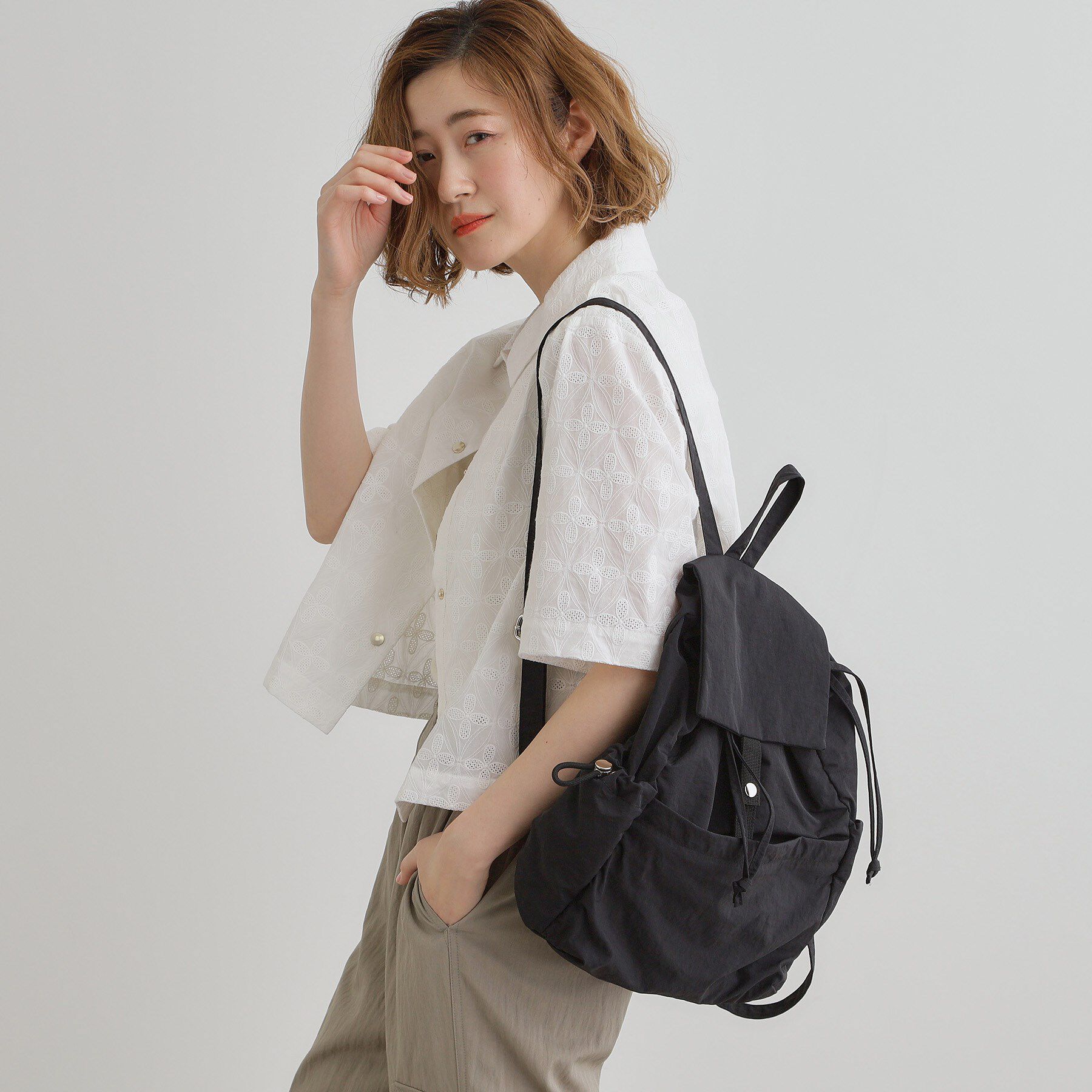 grove「【晴れの日も雨の日も】撥水フラップナイロンリュック」|リュック|