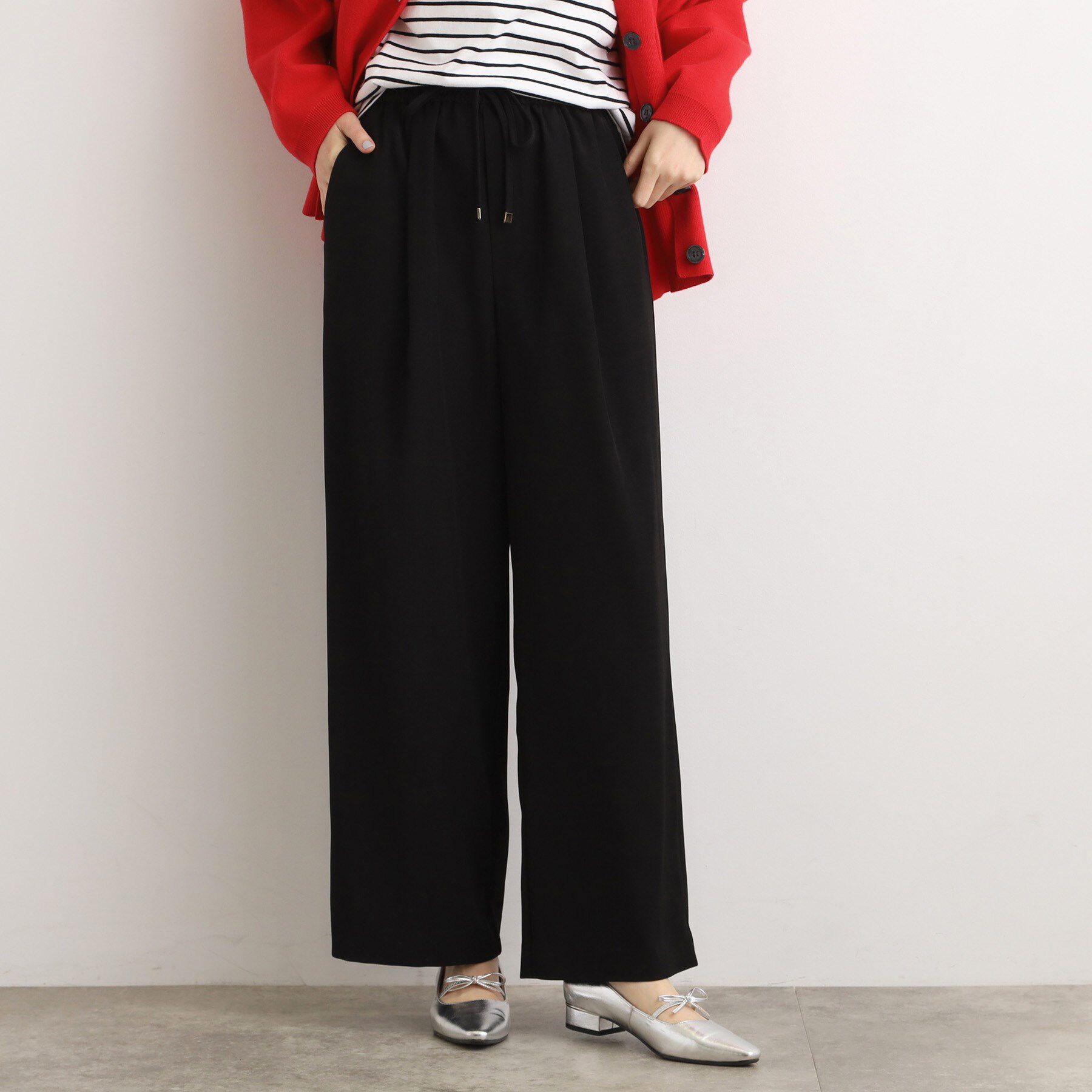 grove「きれい見えとリラックス感を両立。秋の大人カジュアルに効くイージーパンツ」|その他|