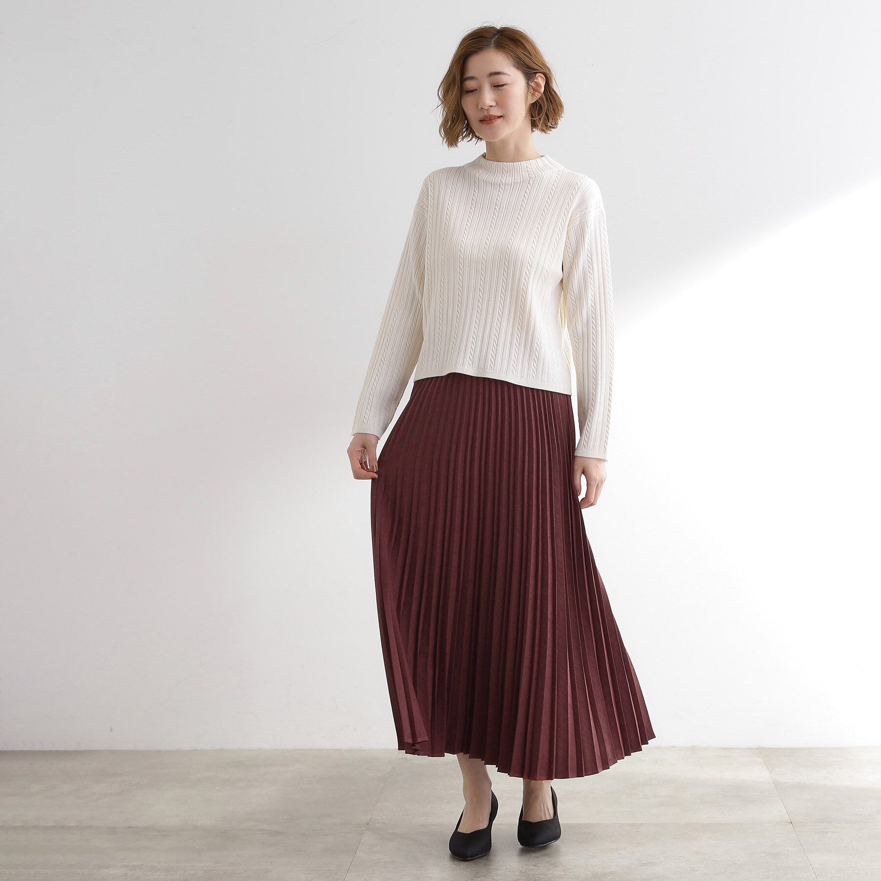 grove「すっきり見えて、やさしく揺れる。大人のスエードライクプリーツスカート」|スカート|