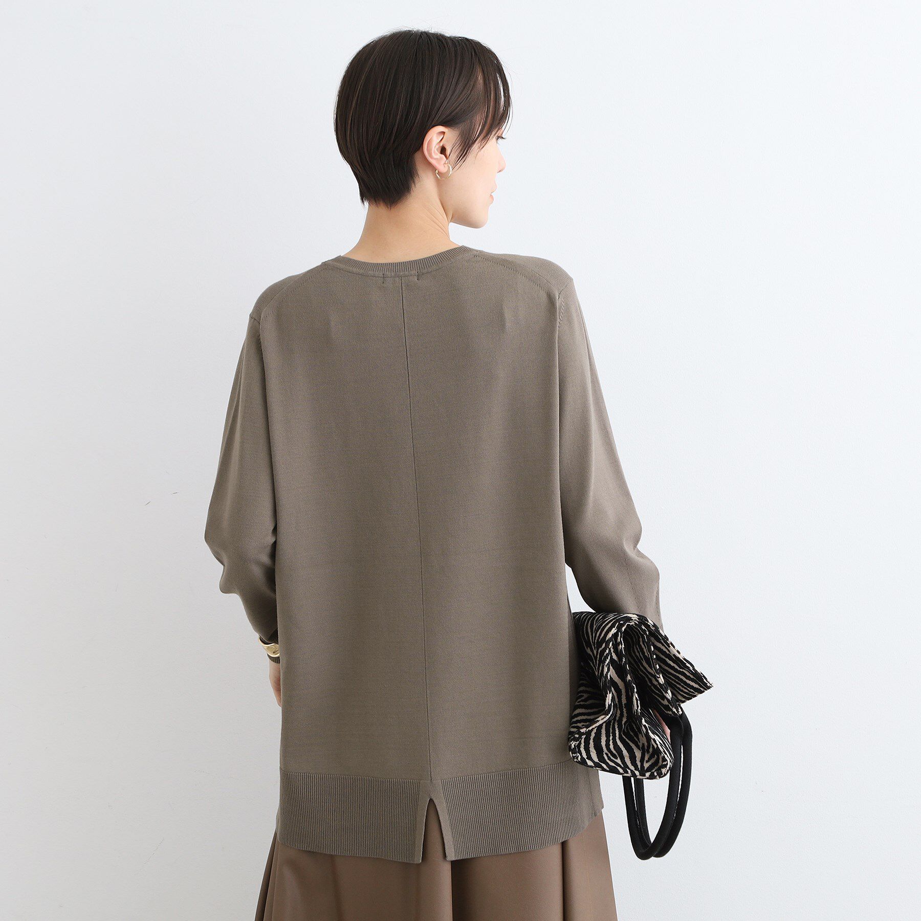 INDIVI「【洗える】Vネックチュニックニット」|ニット・セーター|