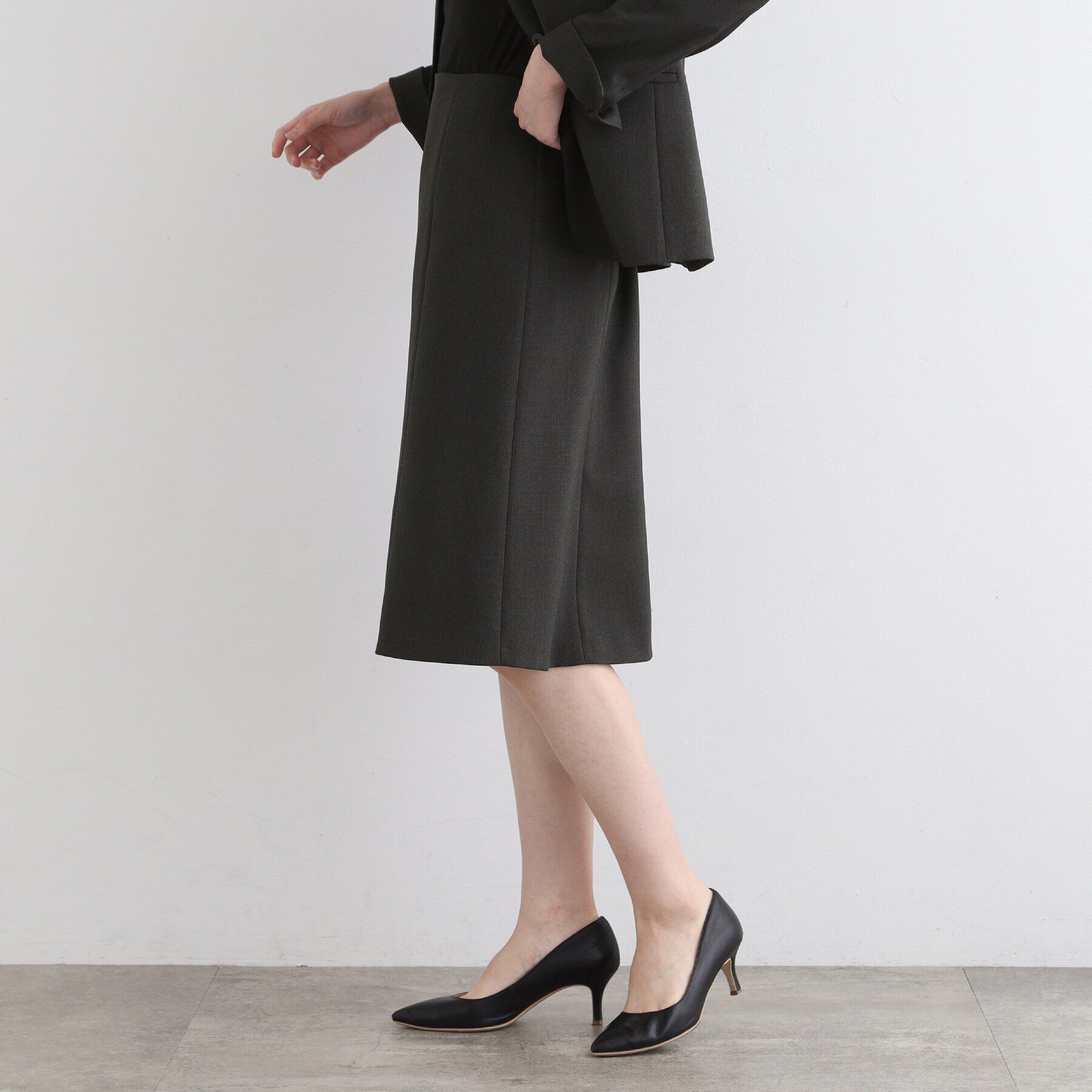 INDIVI「【洗える／UVケア／定番スーツ】ウール調セミフレアスカート」|スーツ|