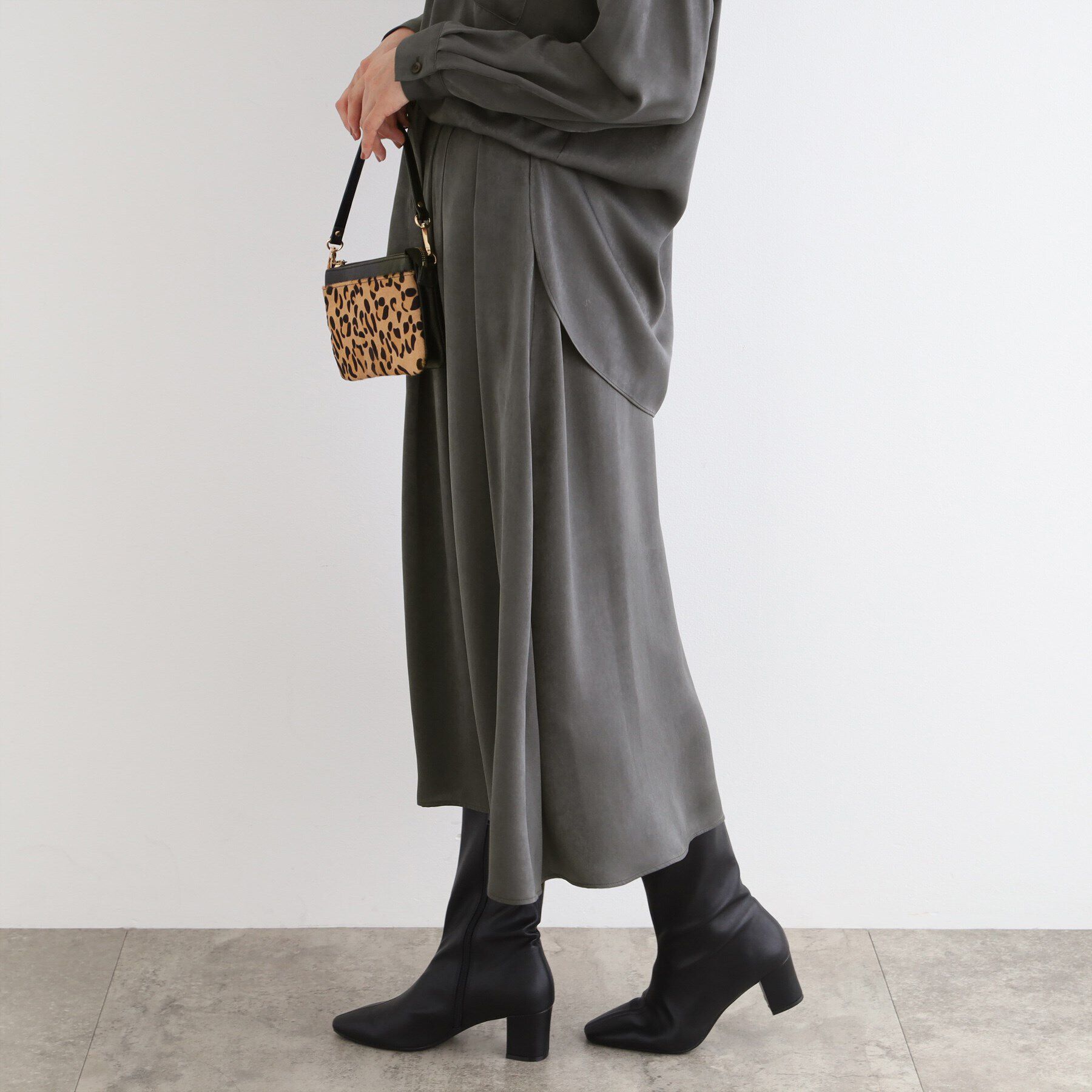 INDIVI「【洗える／UVケア】スエード調サテンタックスカート」|スカート|